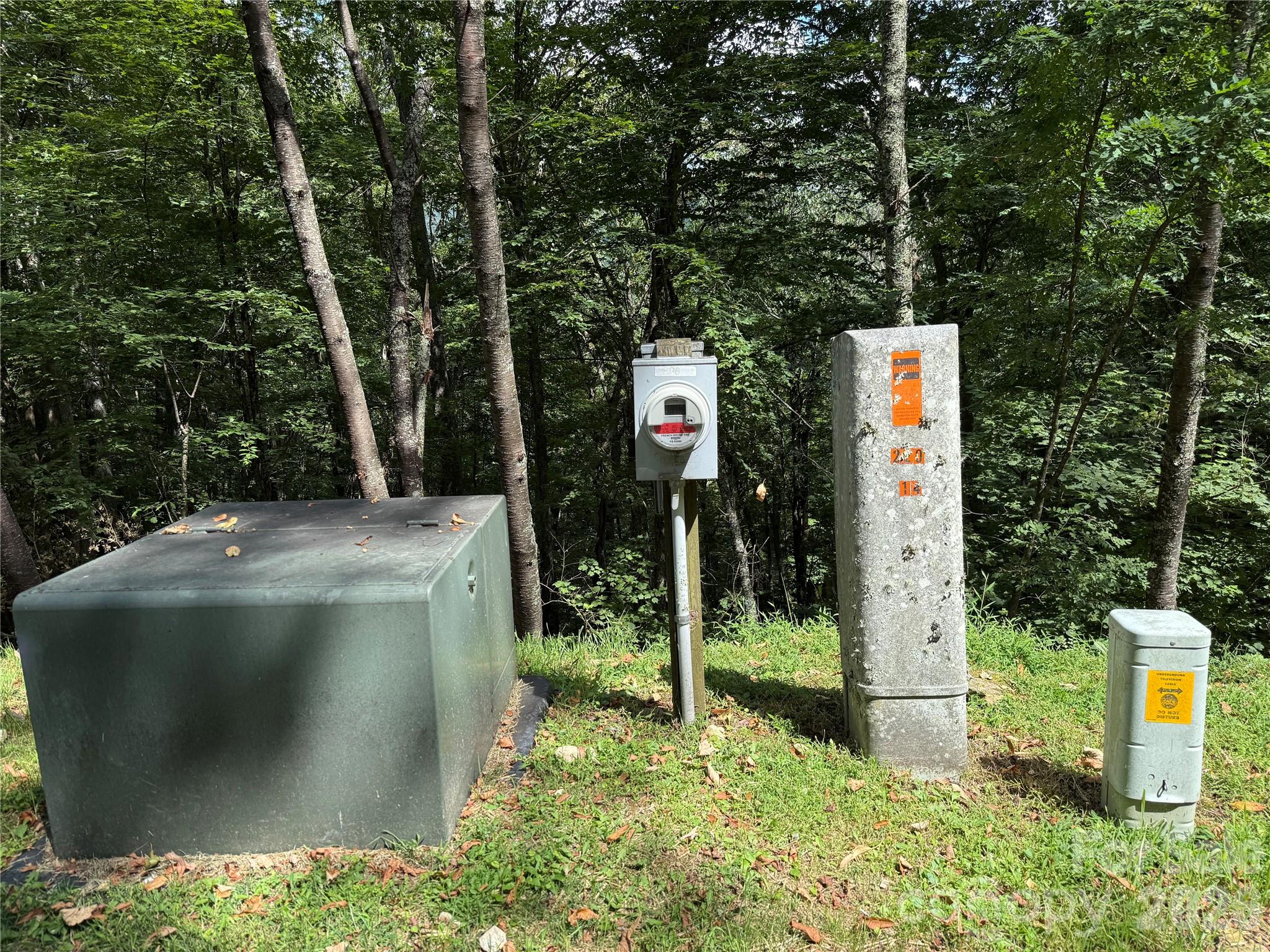 98 Goldenleaf Road Property Photo 25