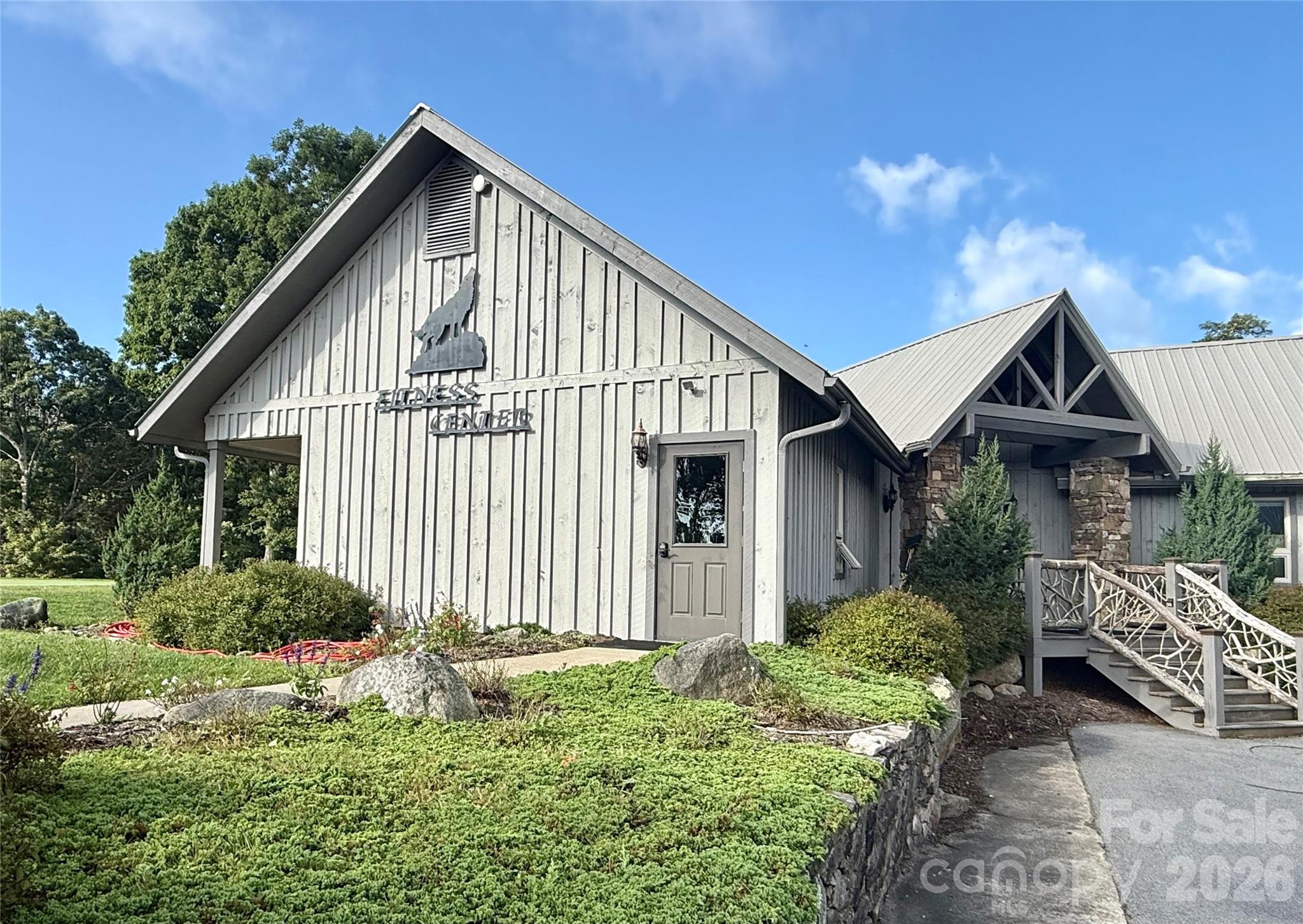 98 Goldenleaf Road Property Photo 30