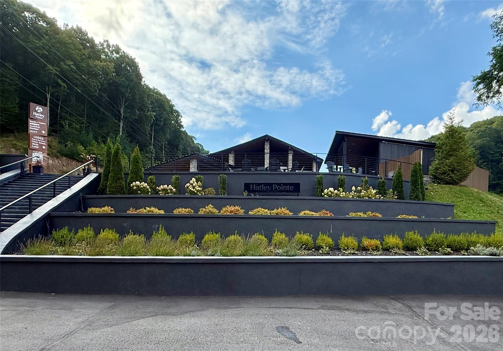 98 Goldenleaf Road Property Photo 39