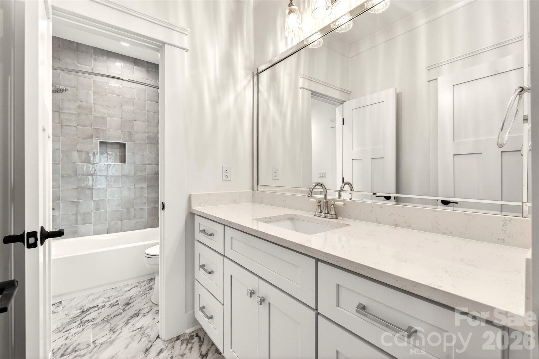 1718 Seifert Circle Property Photo 27