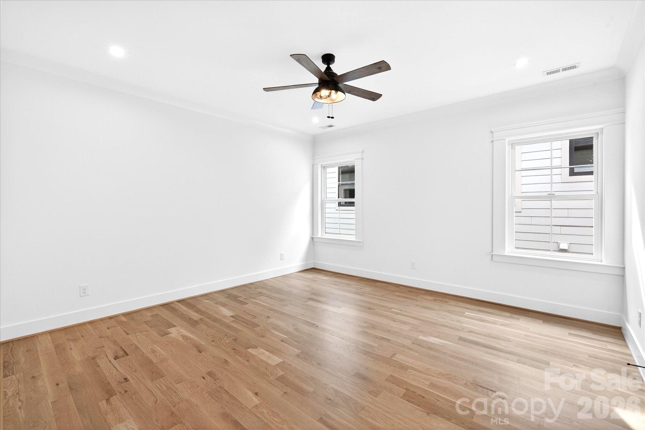 1718 Seifert Circle Property Photo 29
