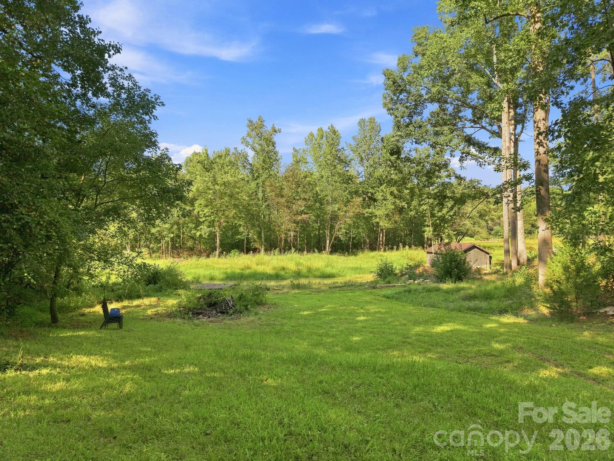 6680 Emerald Isle Drive Property Photo 8