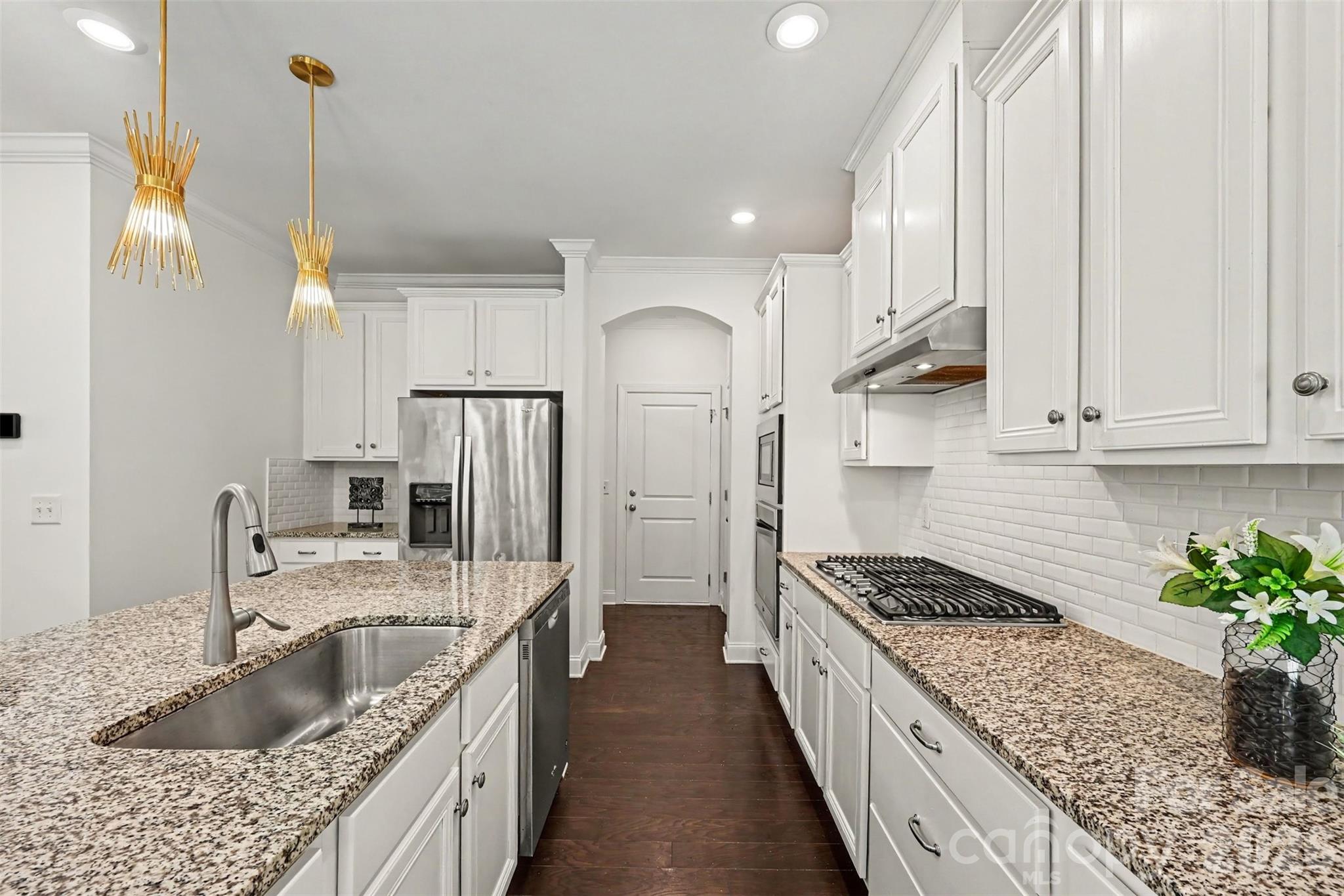15209 Great Future Drive Property Photo 11