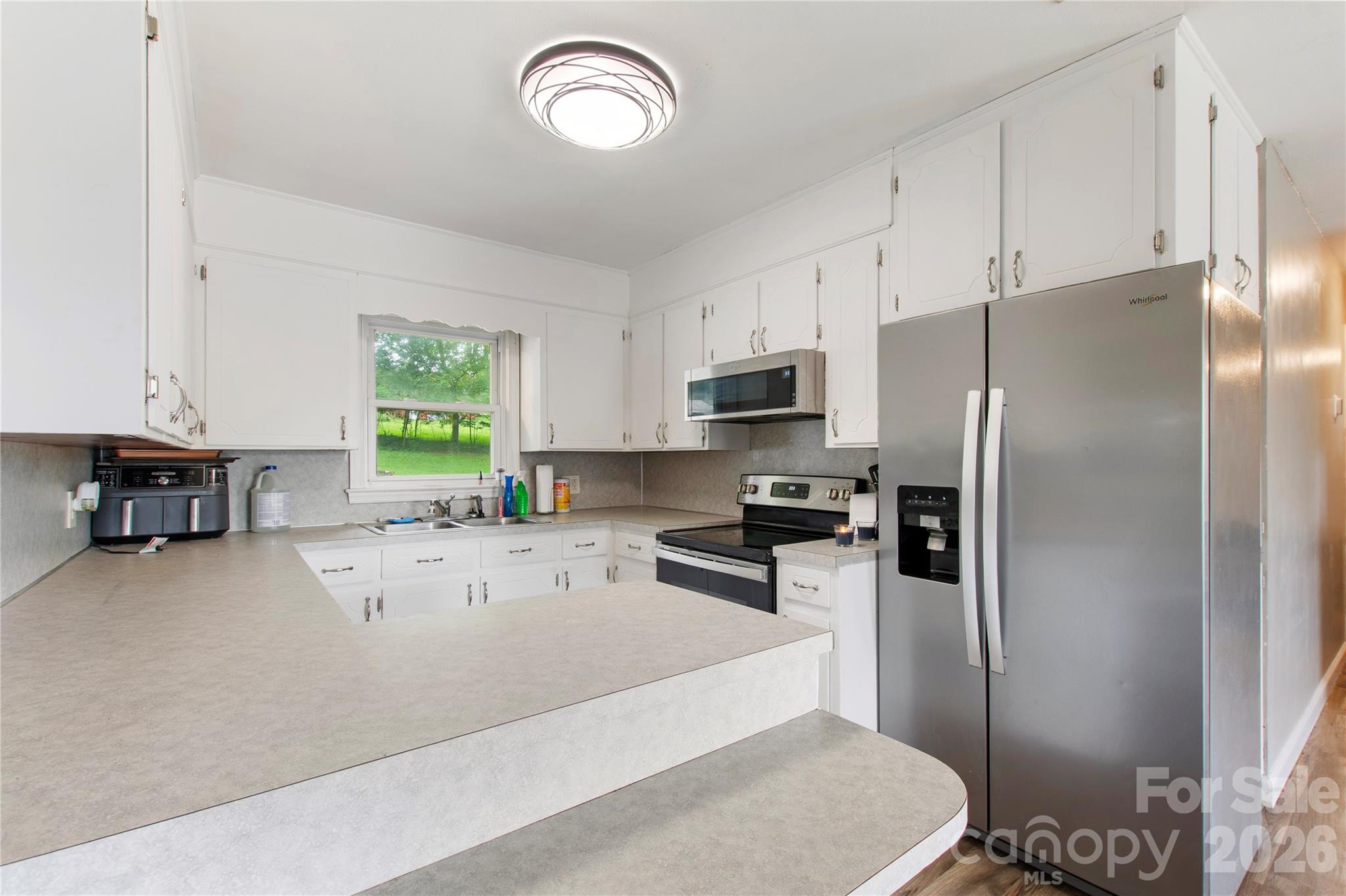 3333 Eastwood Avenue Property Photo 10