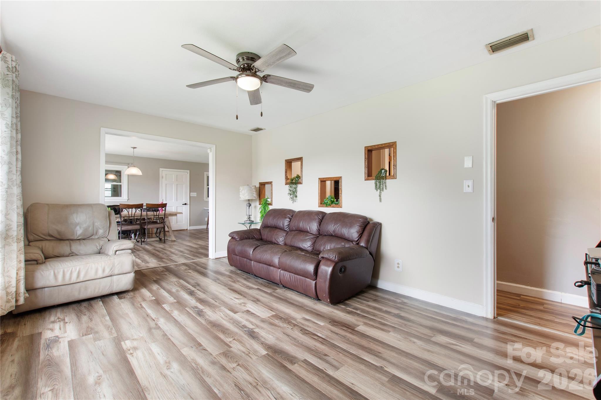 3333 Eastwood Avenue Property Photo 16