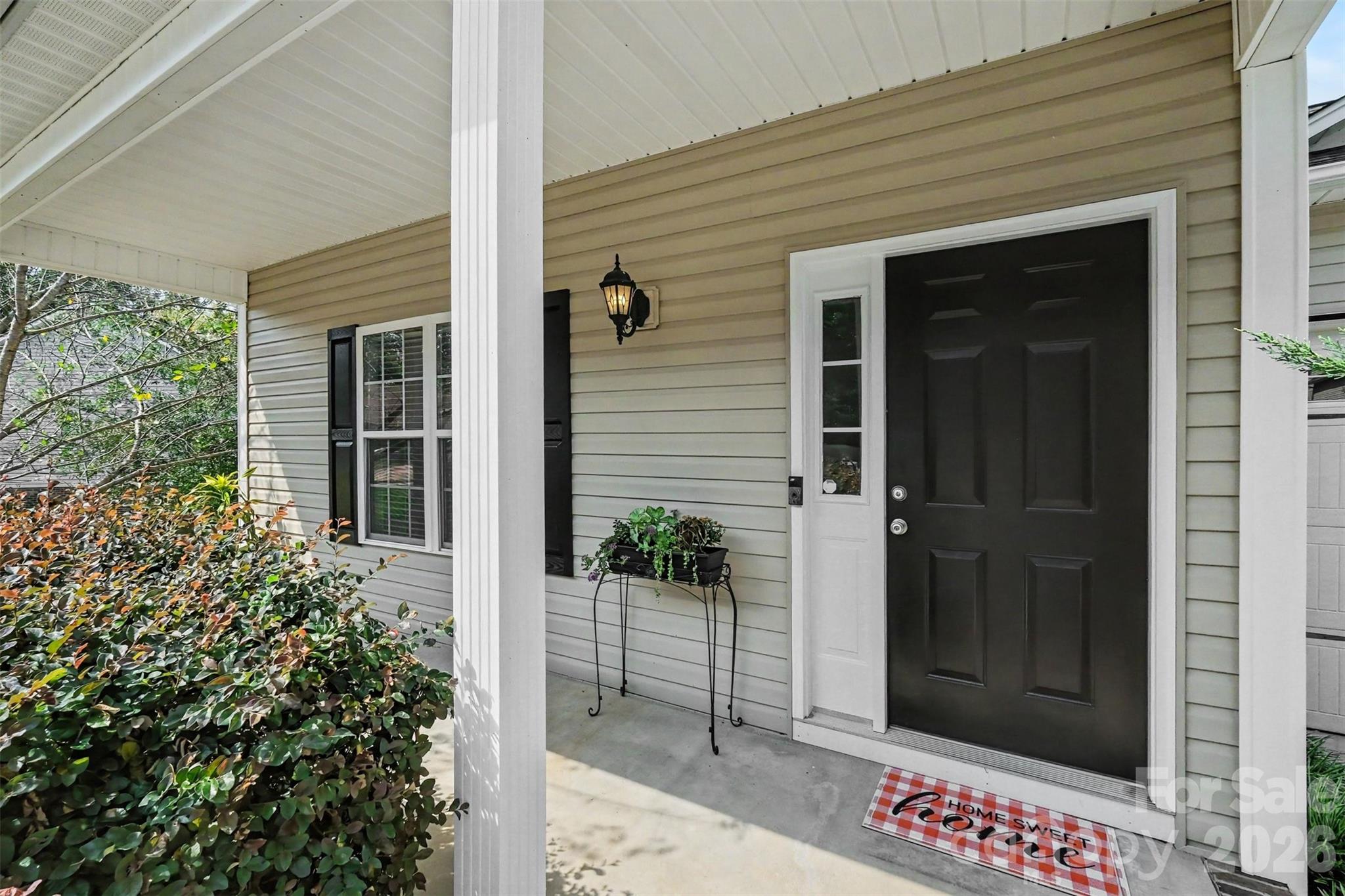 206 Brookstone Way Property Photo 3