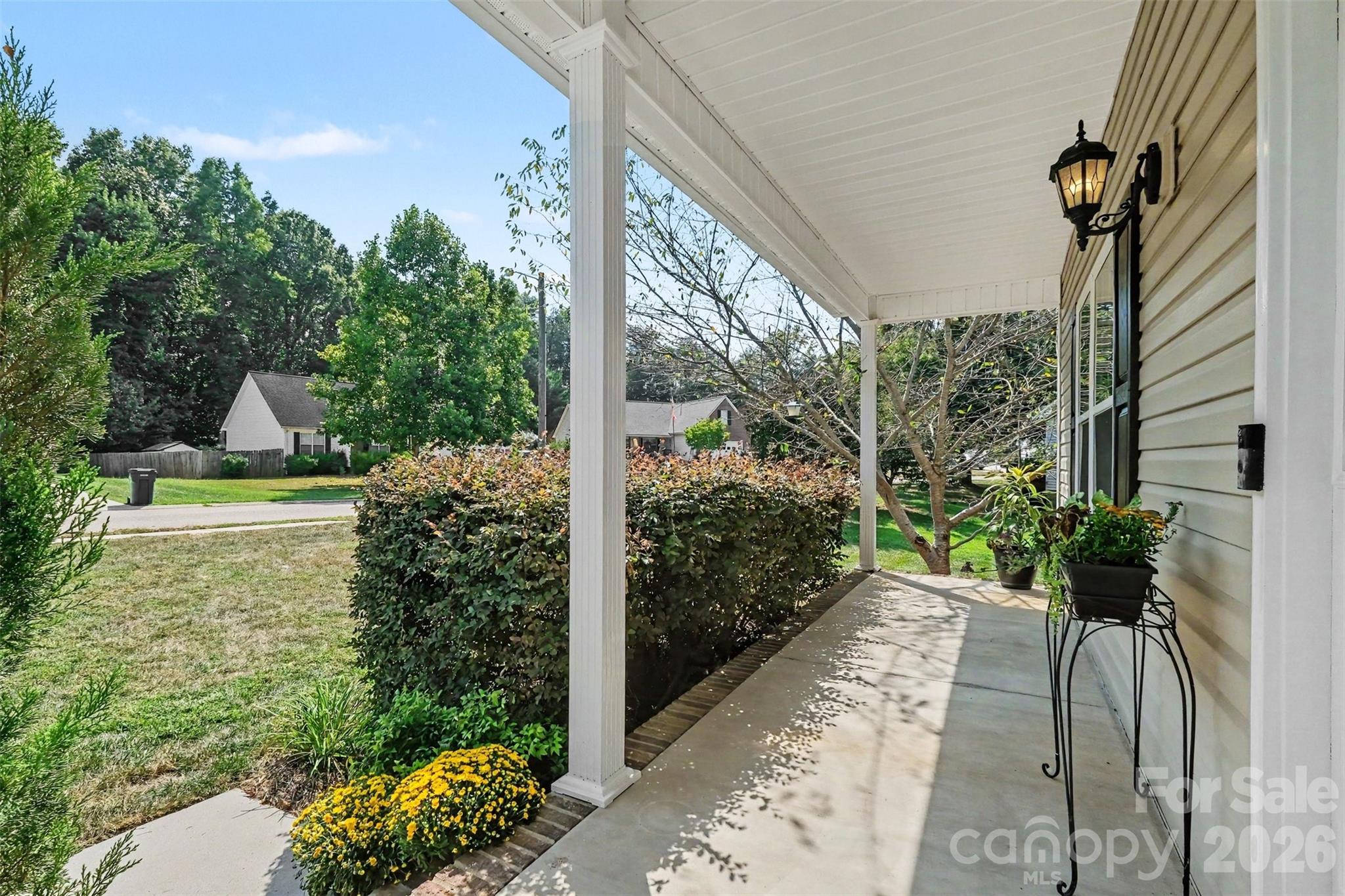 206 Brookstone Way Property Photo 4
