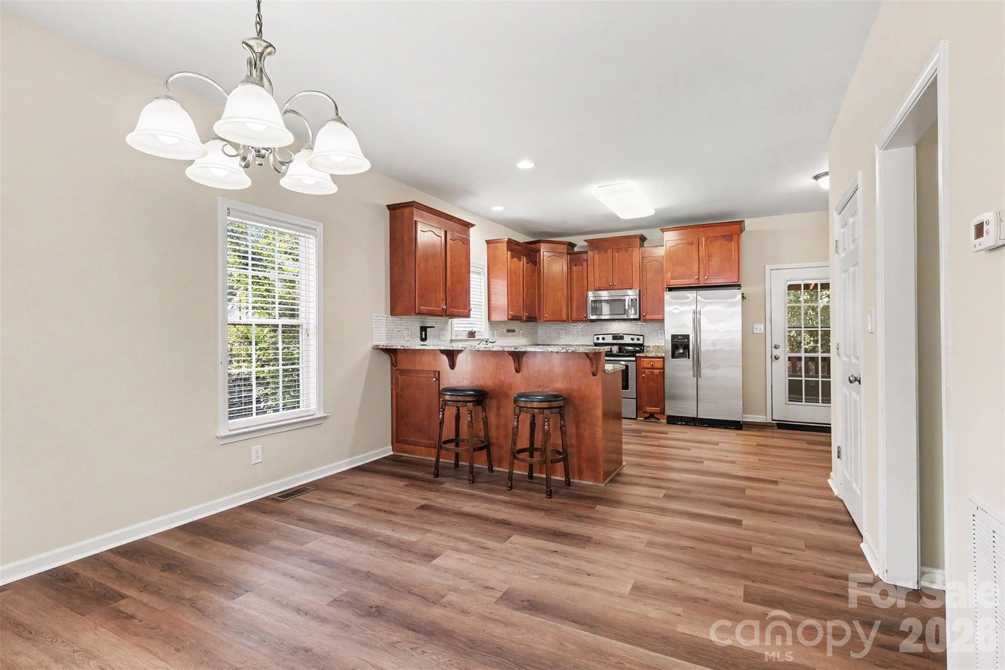 206 Brookstone Way Property Photo 10
