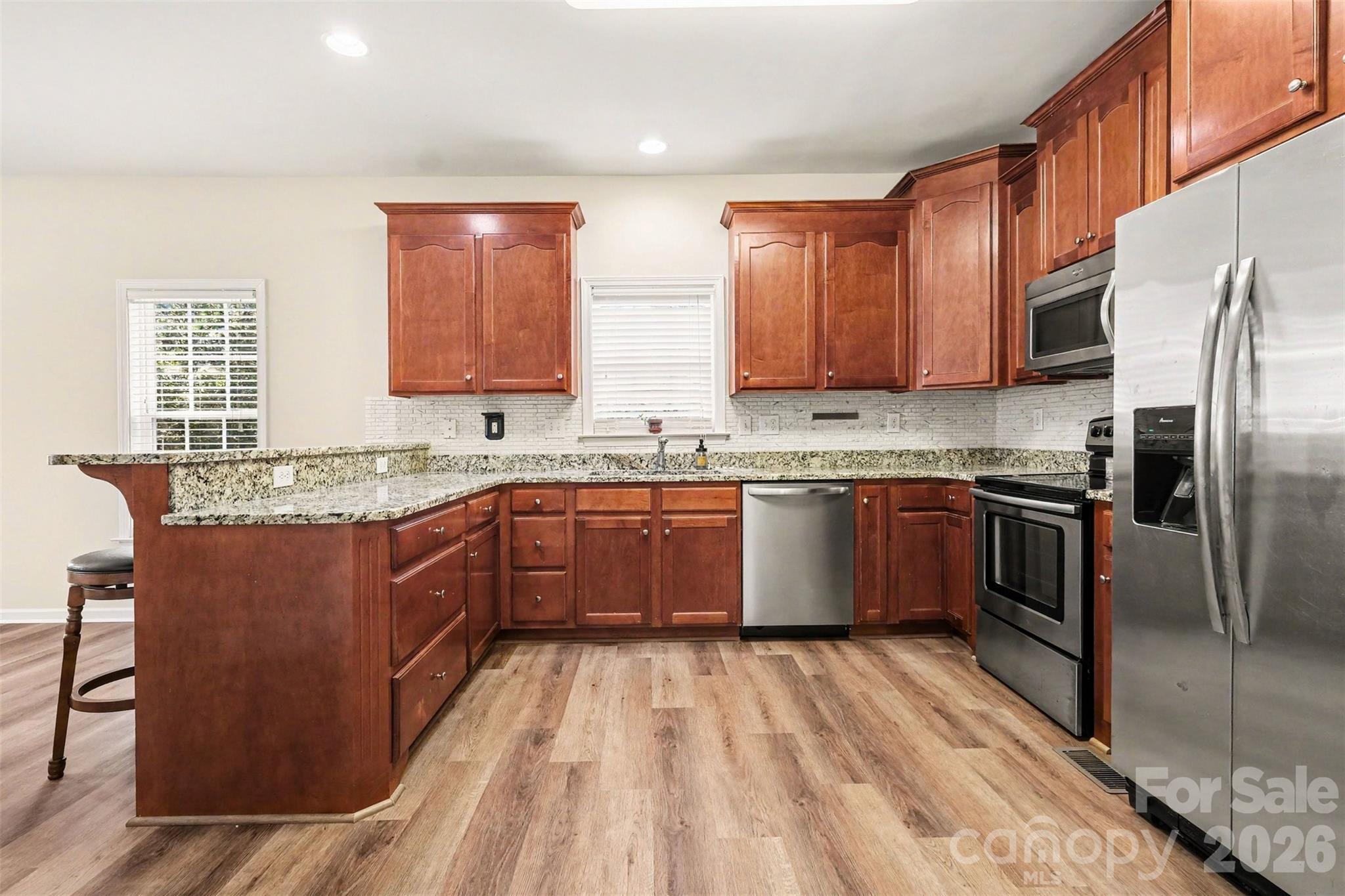 206 Brookstone Way Property Photo 12