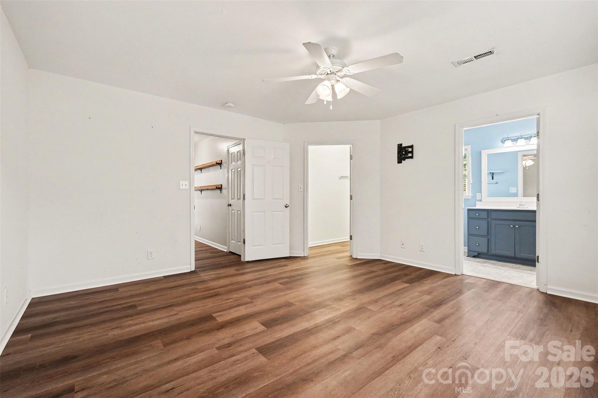 206 Brookstone Way Property Photo 18