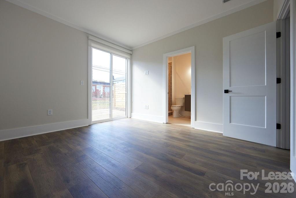 1300 E 10th Street Property Photo 7