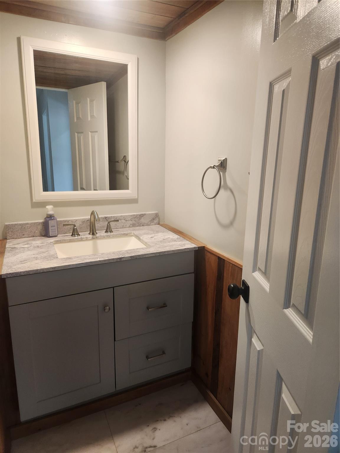 8 N Summit Avenue Property Photo 17