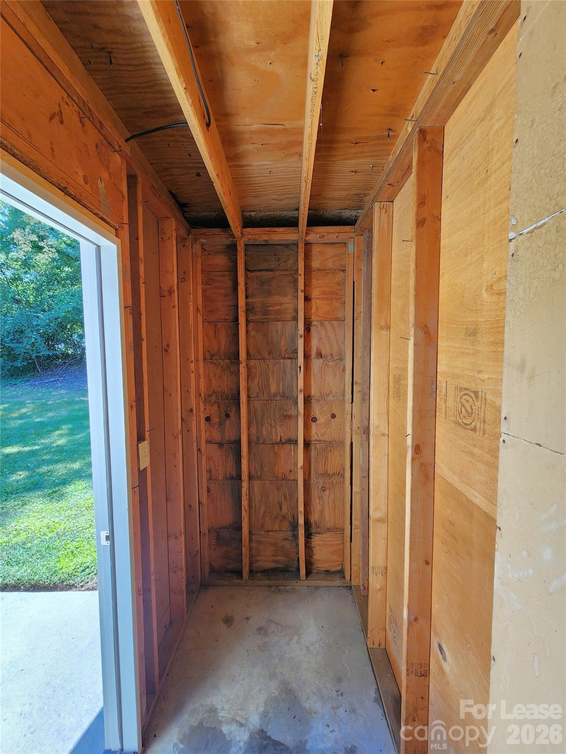 406 E 18th Street Property Photo 19