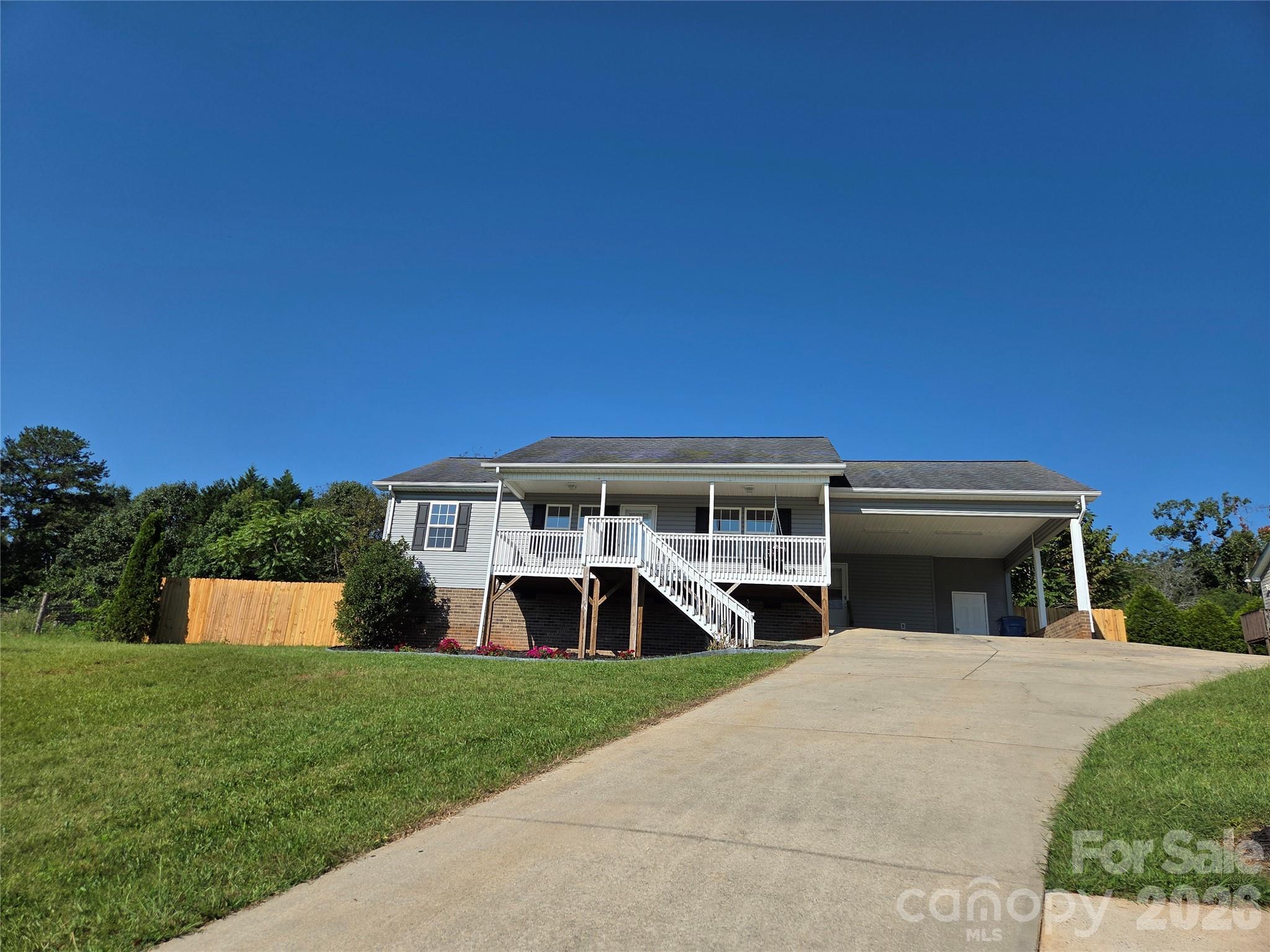 10 Miss Julia Way Property Photo 1