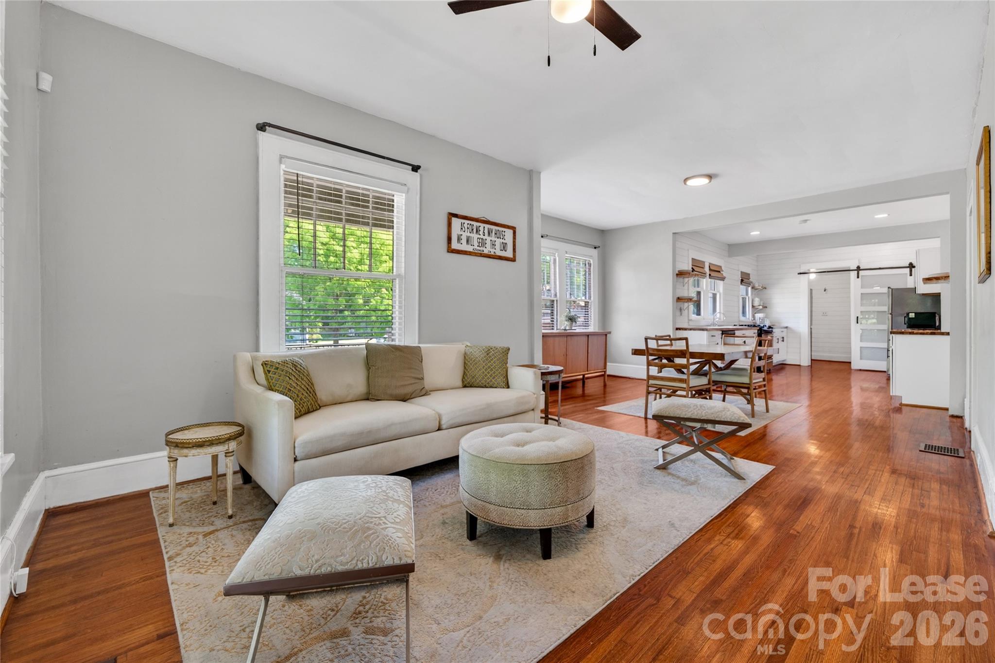 405 Walnut Avenue Property Photo 3
