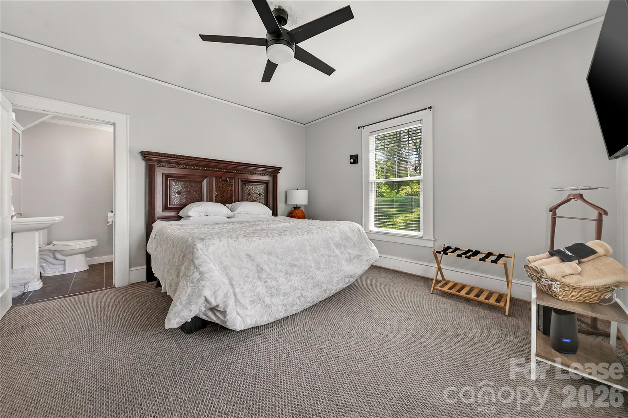 405 Walnut Avenue Property Photo 11