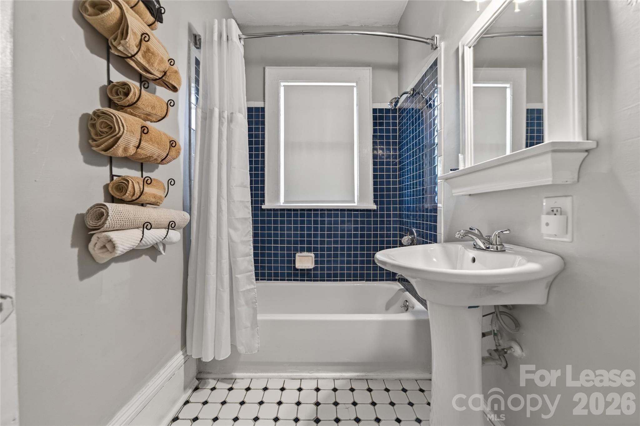 405 Walnut Avenue Property Photo 12