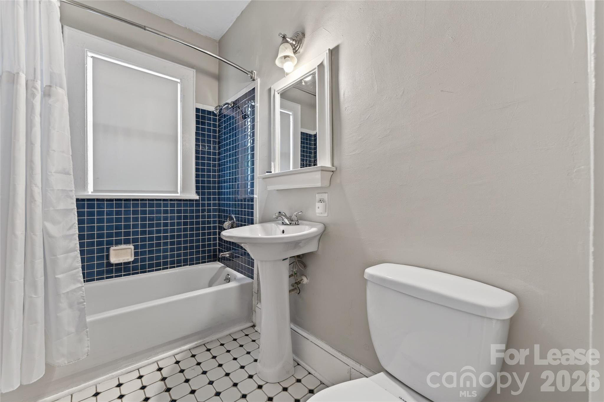 405 Walnut Avenue Property Photo 13