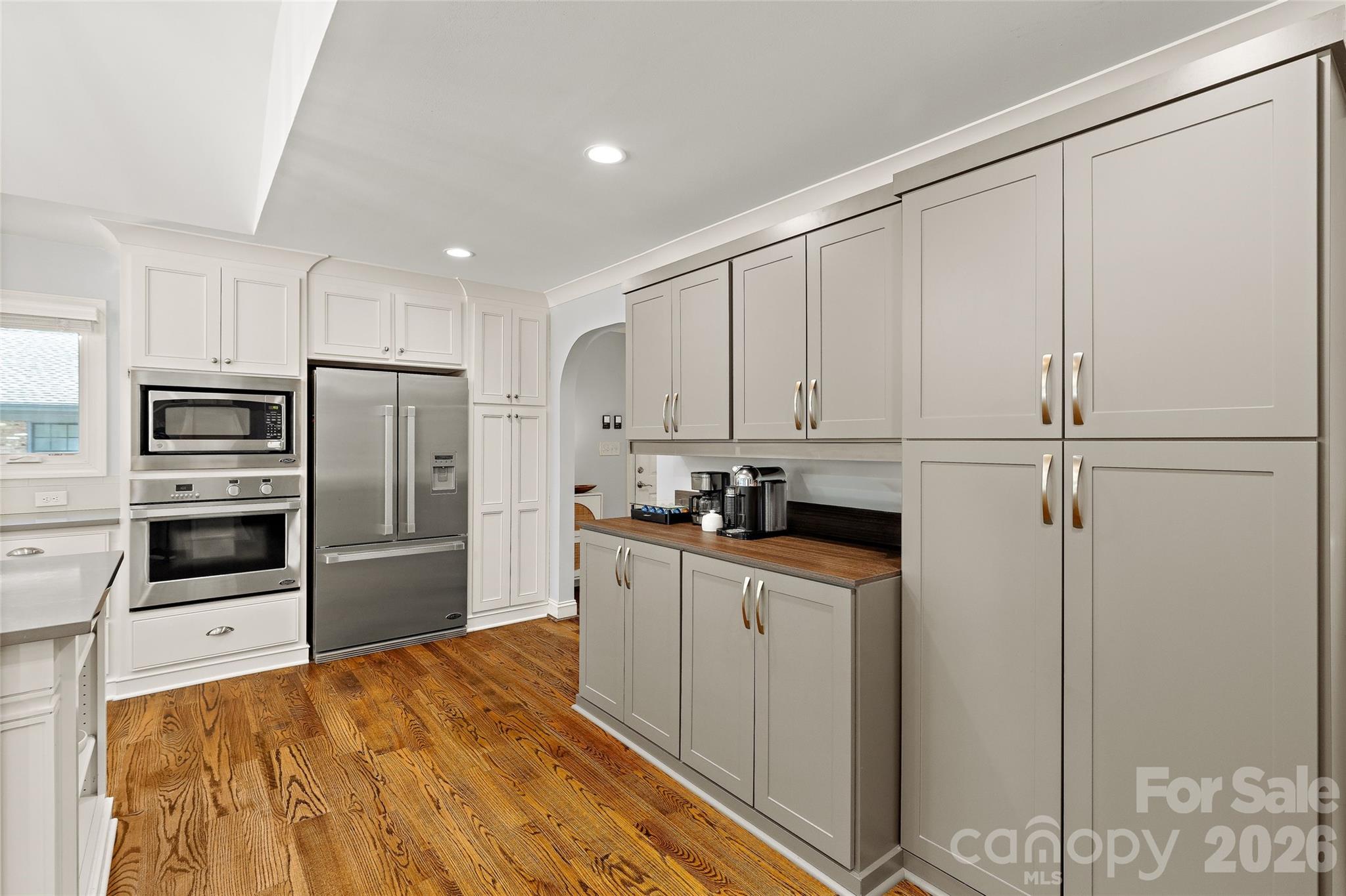 3615 Pickwick Lane Property Photo 12