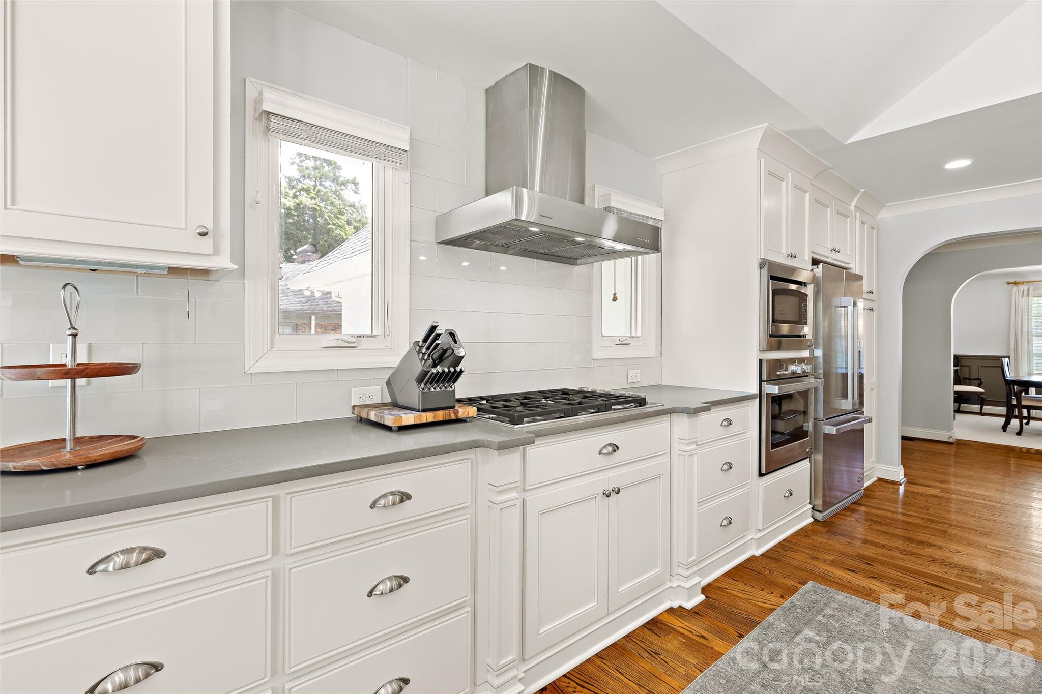 3615 Pickwick Lane Property Photo 13