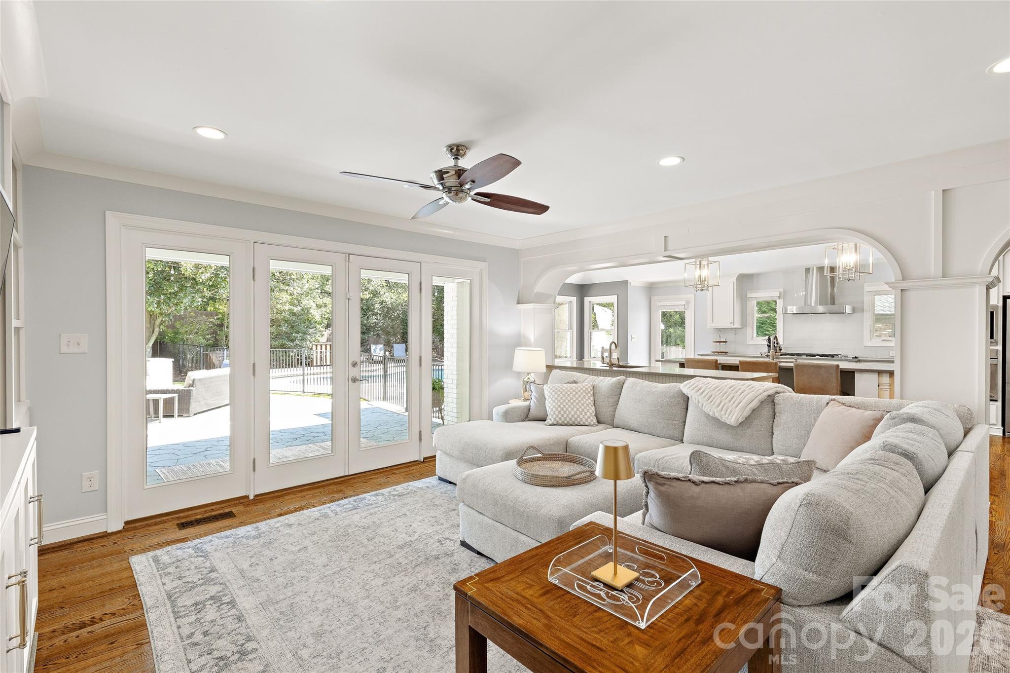 3615 Pickwick Lane Property Photo 18