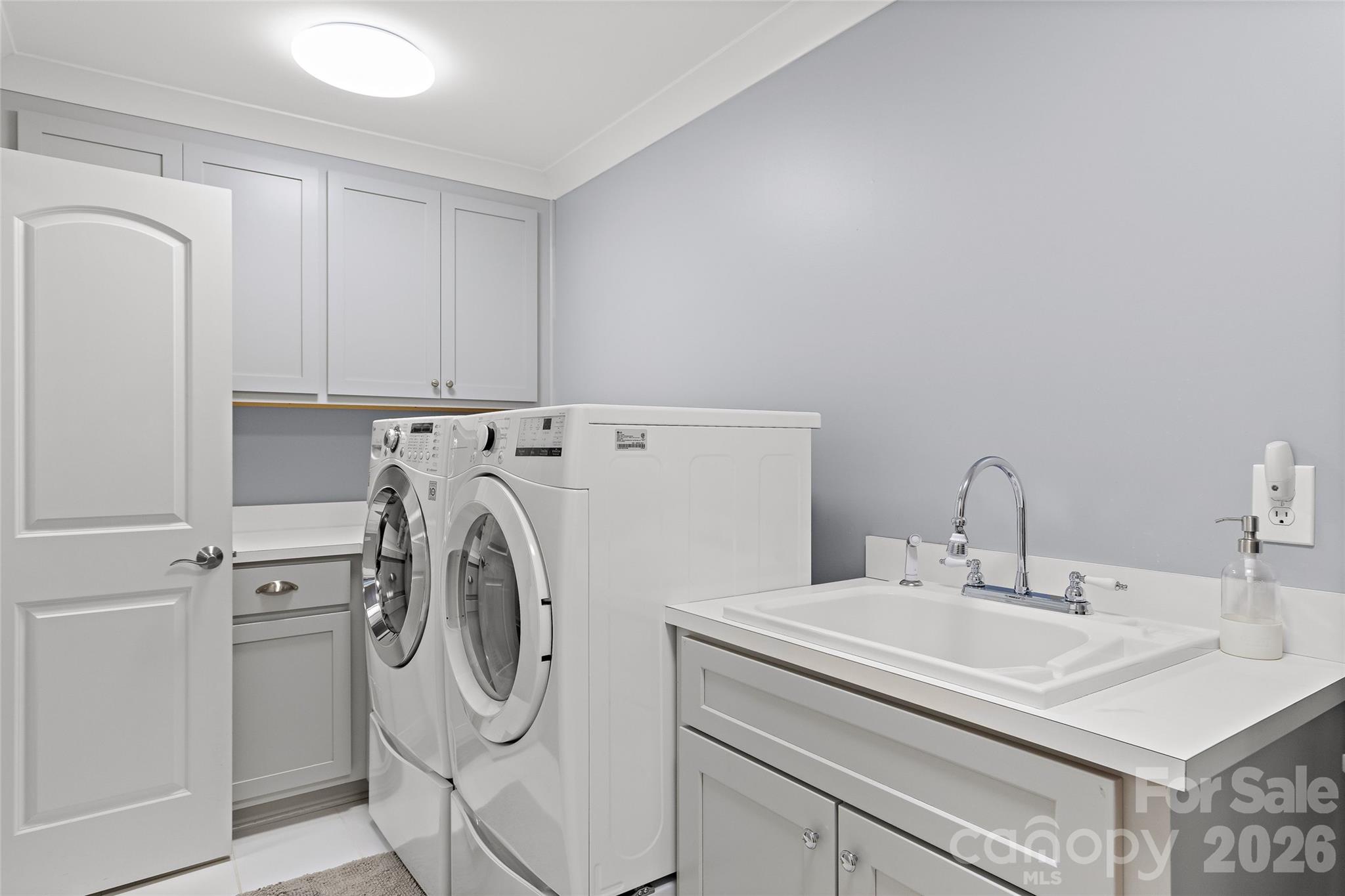 3615 Pickwick Lane Property Photo 31