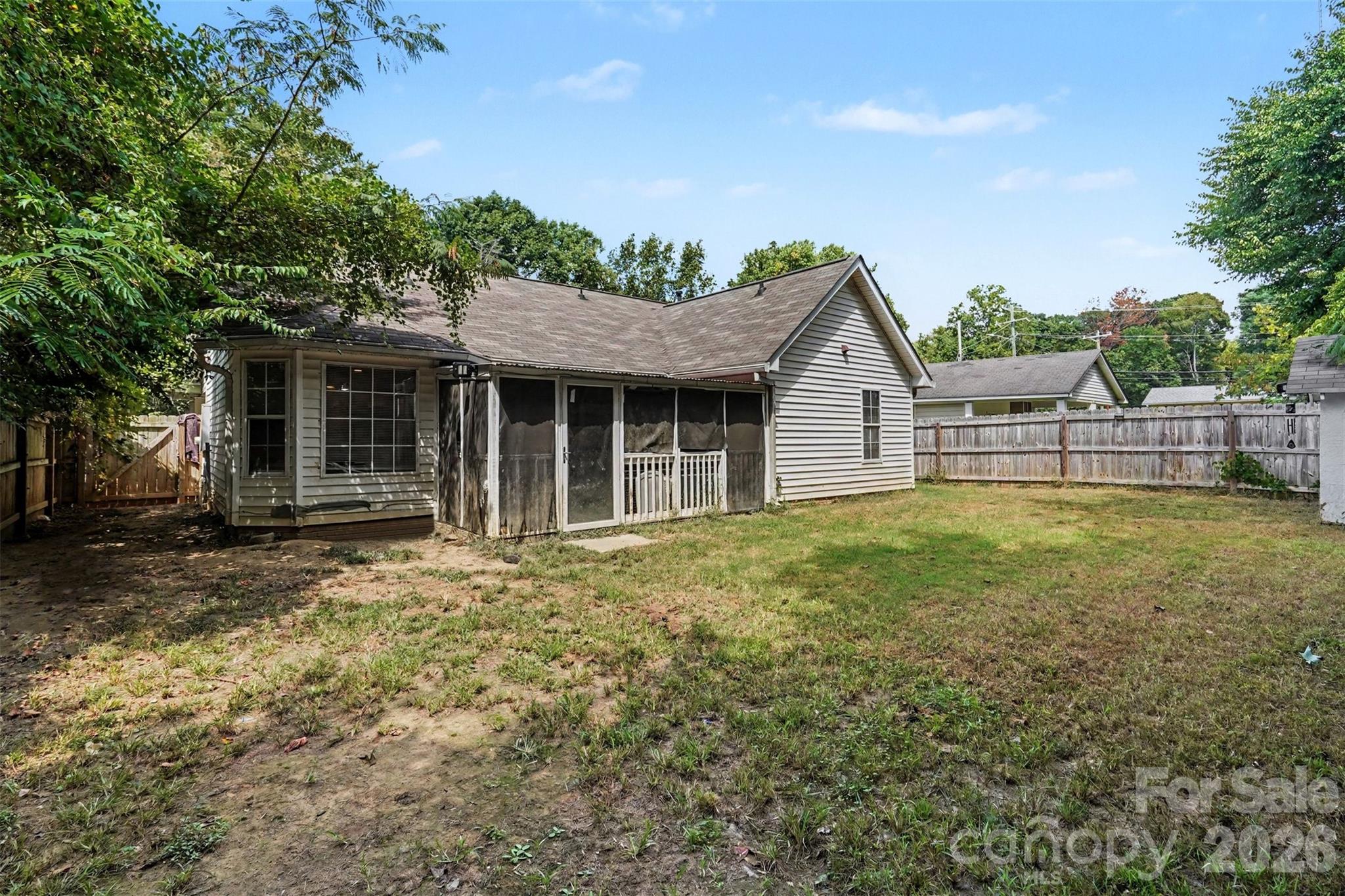 8324 Russell Road Property Photo 8