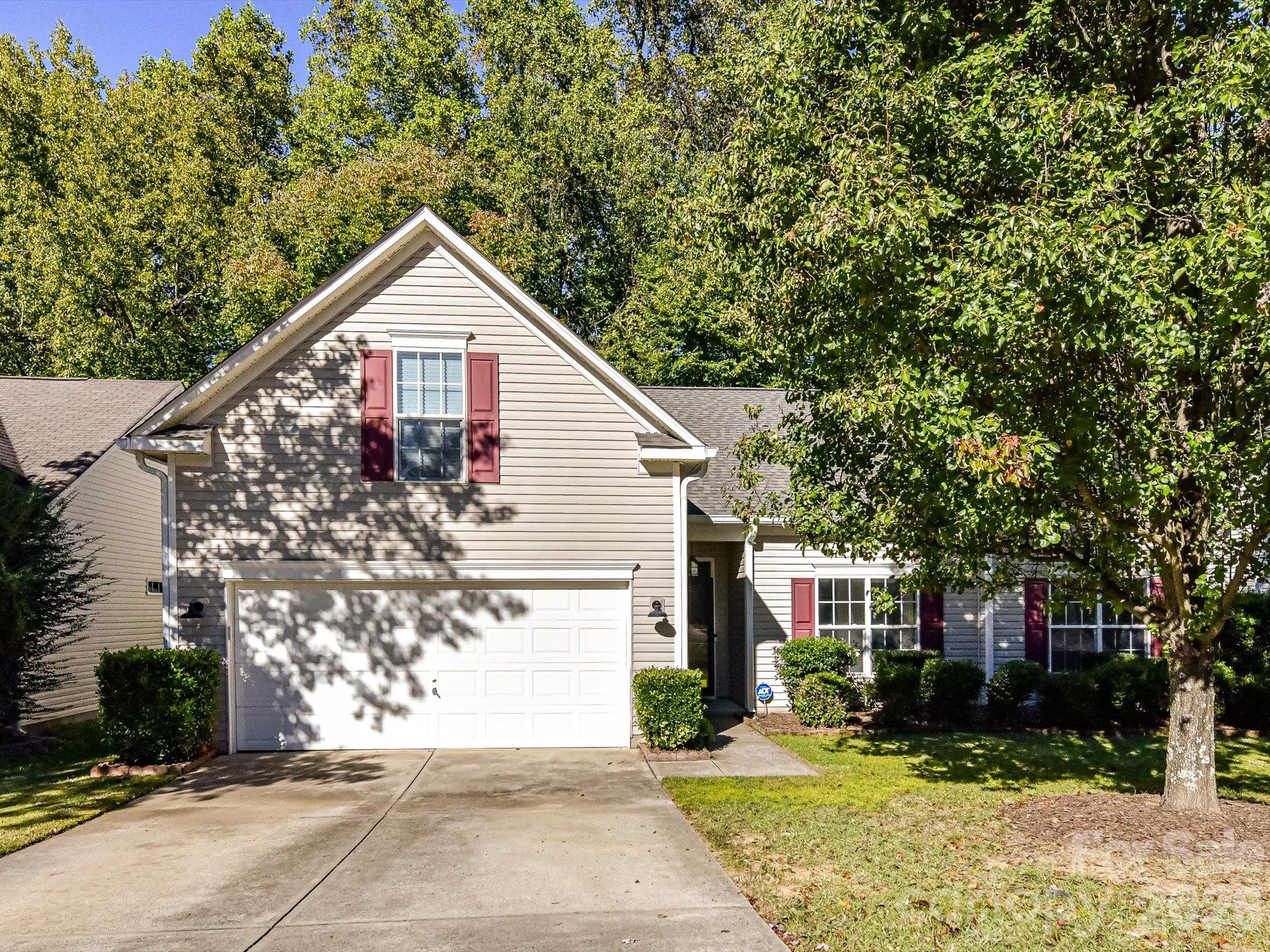 6429 Sackett Way Property Photo 1