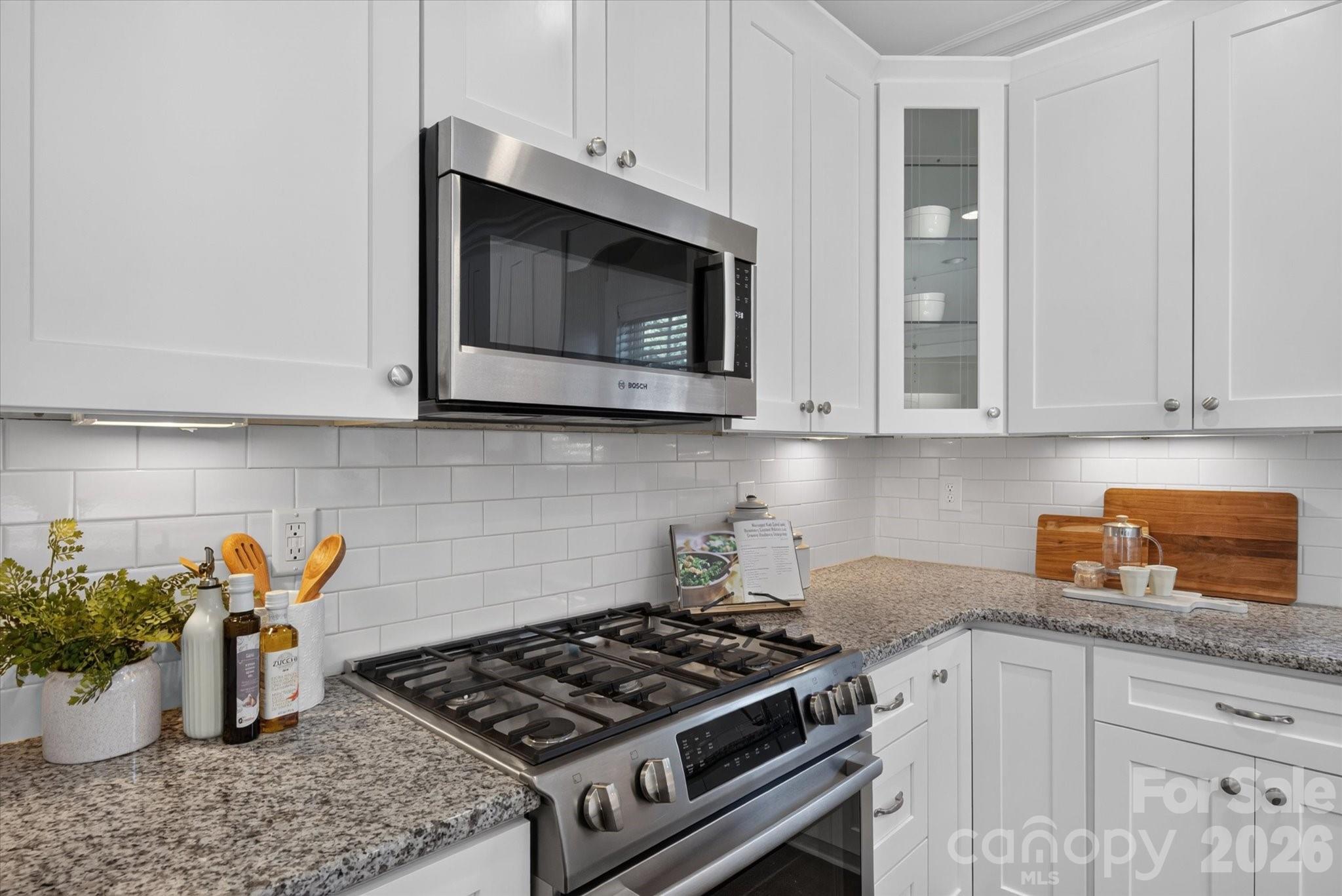 2562 Roseview Lane Property Photo 9