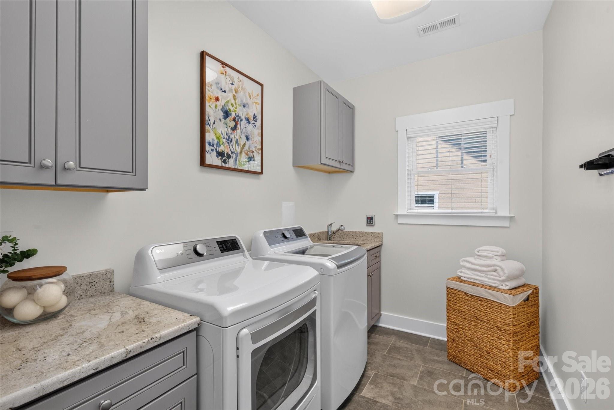 2562 Roseview Lane Property Photo 14