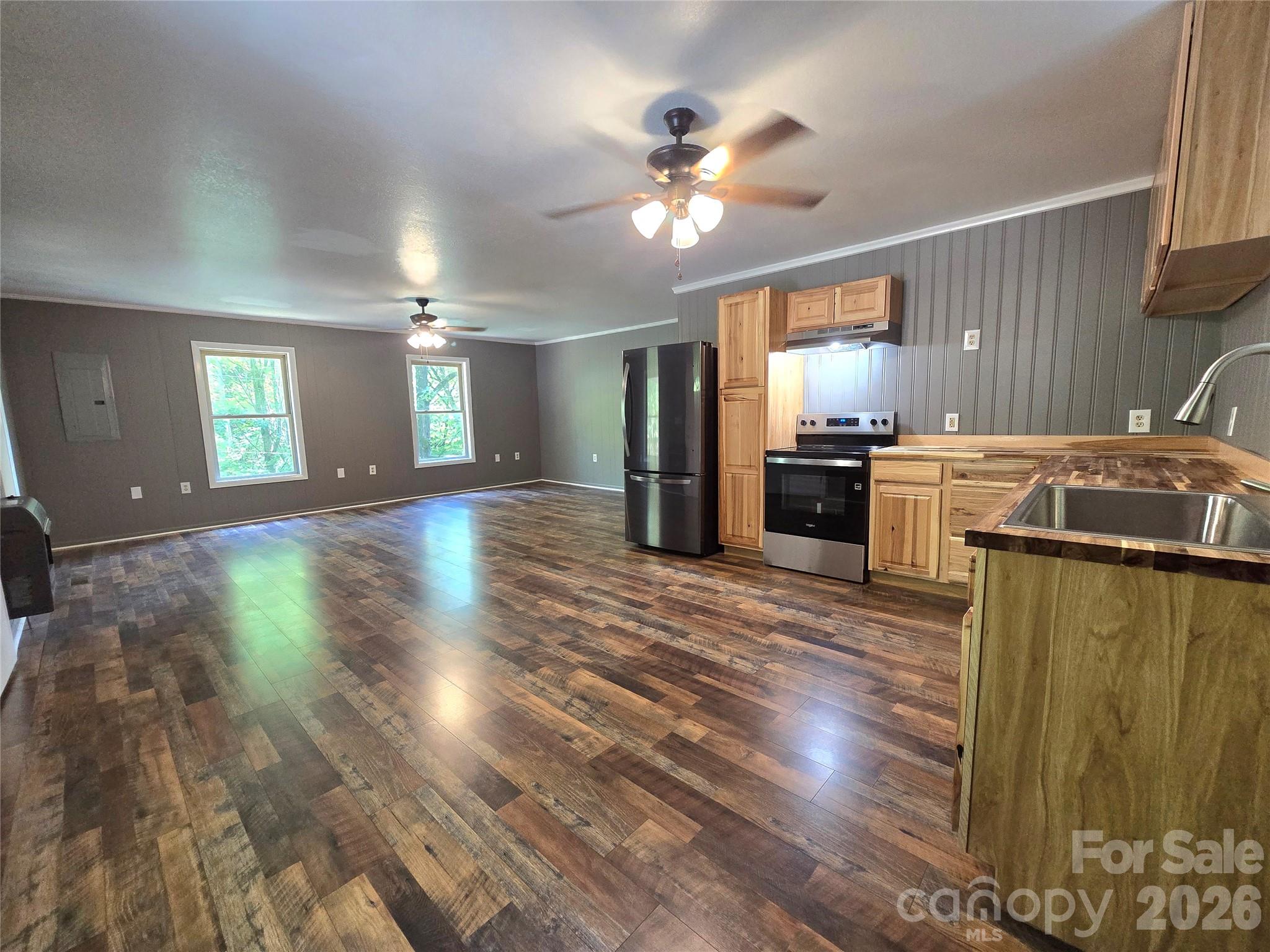141 Silver Fox Drive Property Photo 3