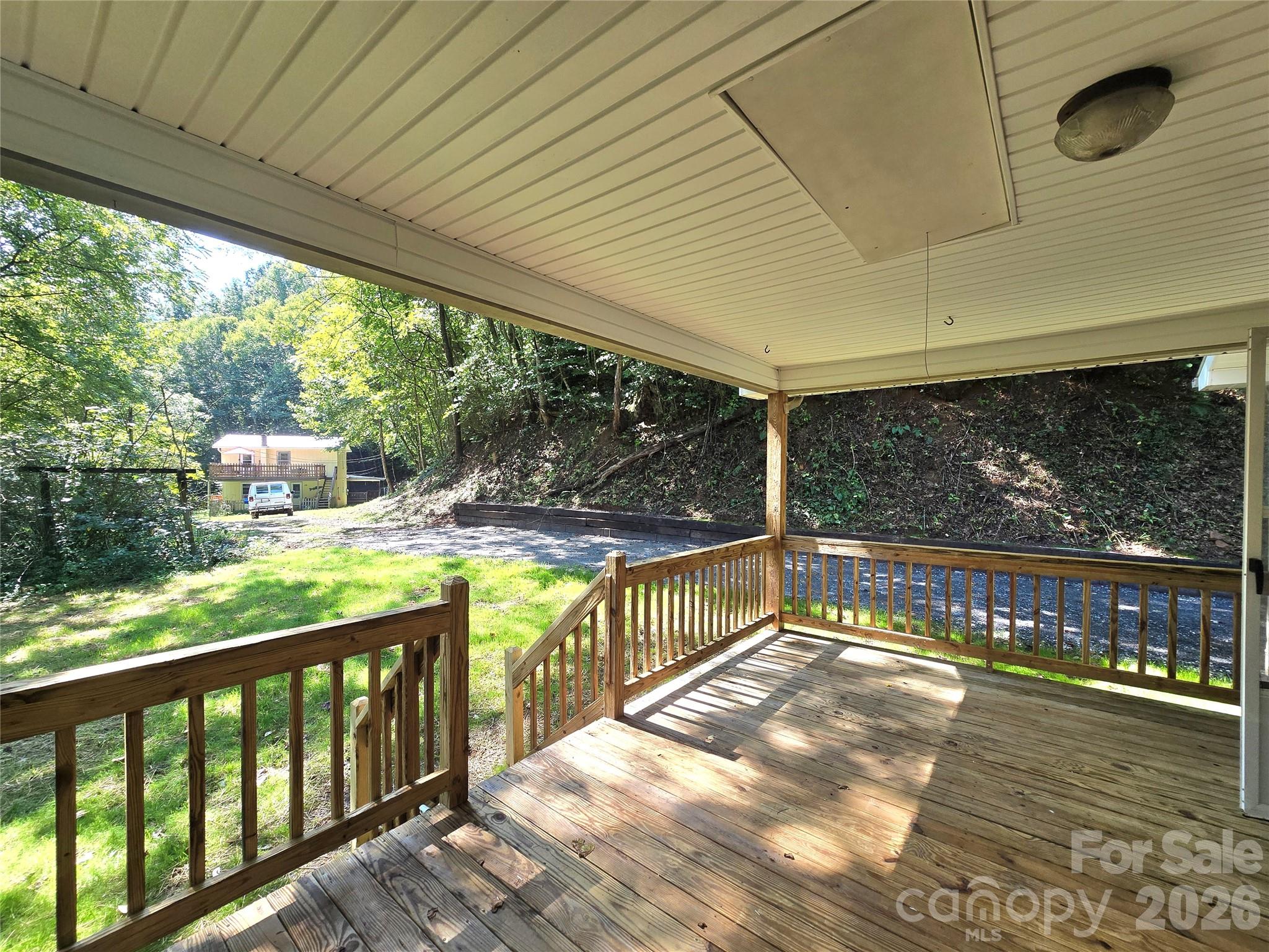141 Silver Fox Drive Property Photo 9