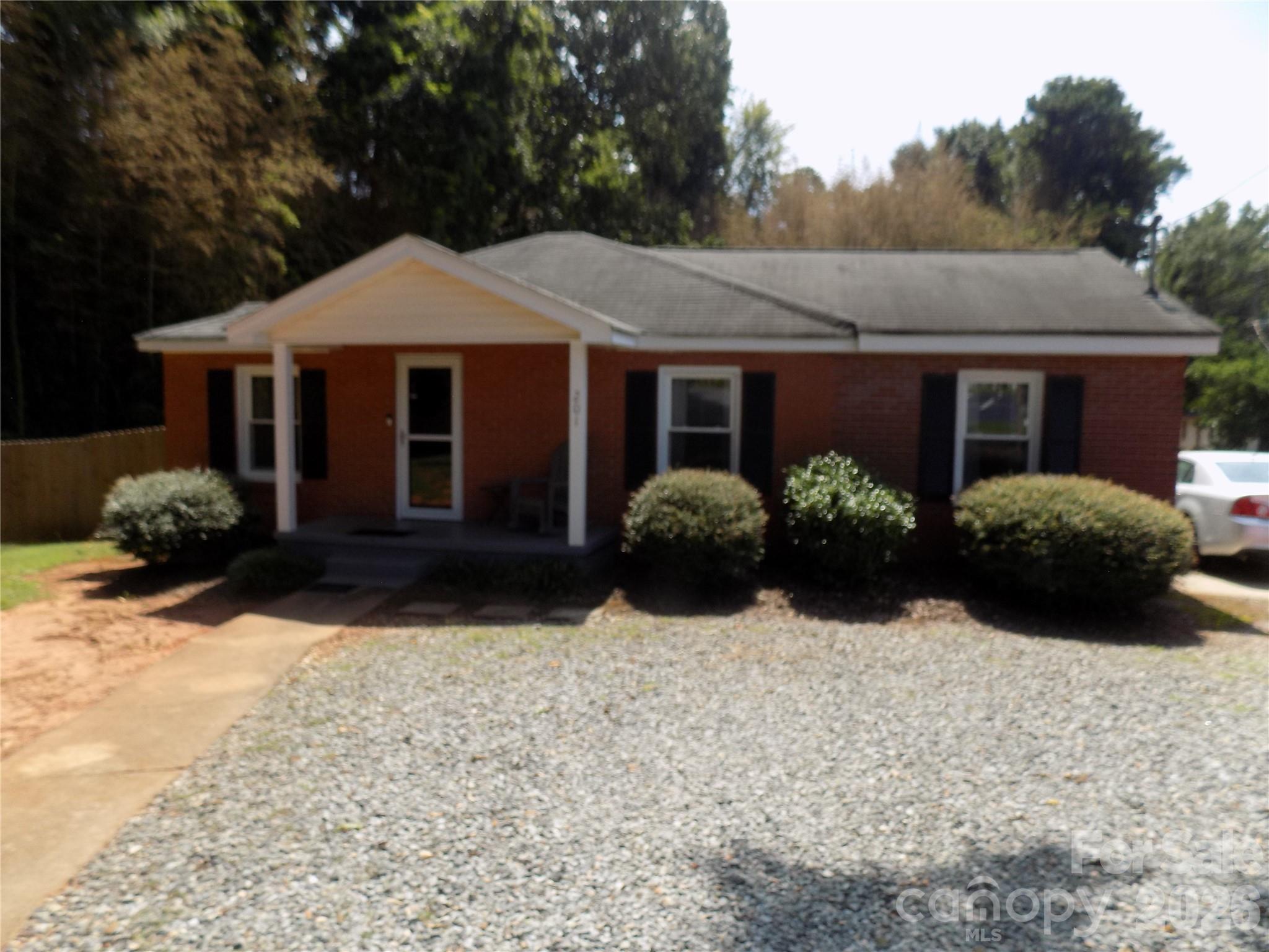 201 Horsley Avenue Property Photo 1