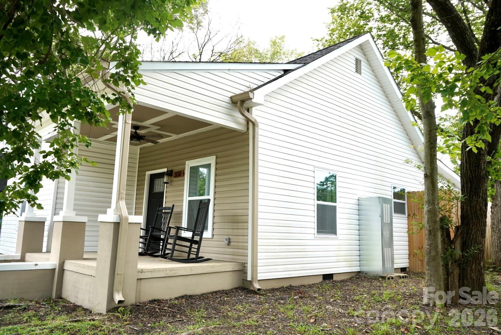 302 Cedar Street Property Photo 2