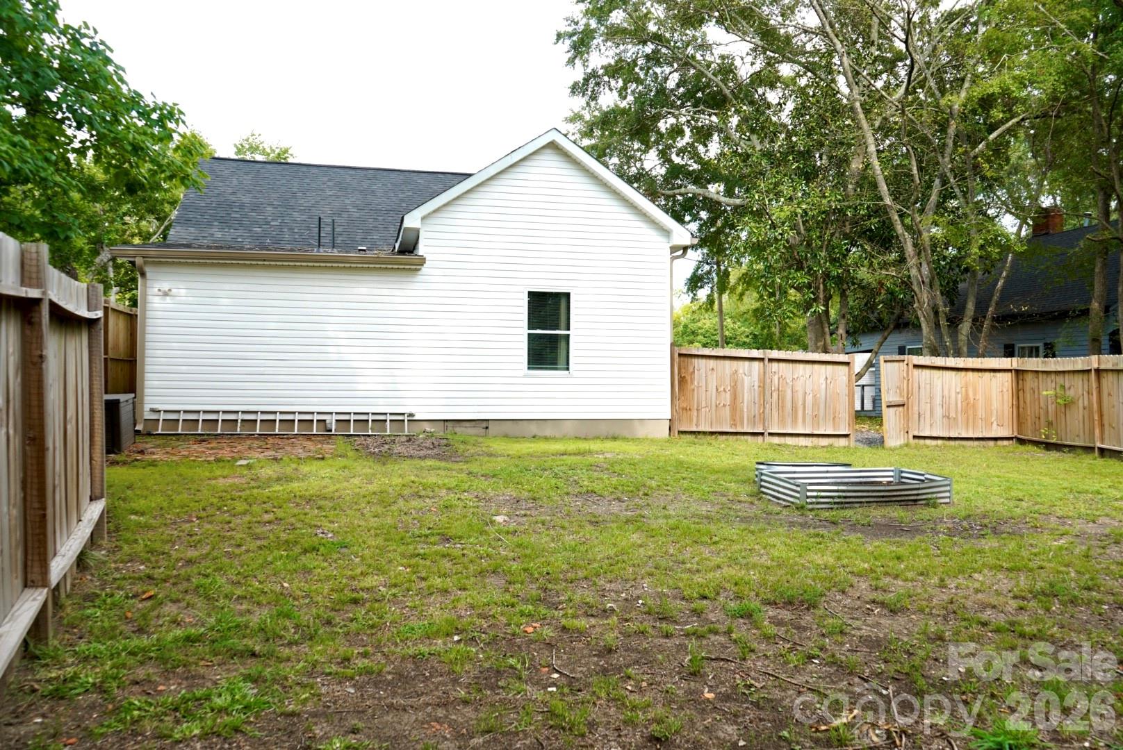 302 Cedar Street Property Photo 3