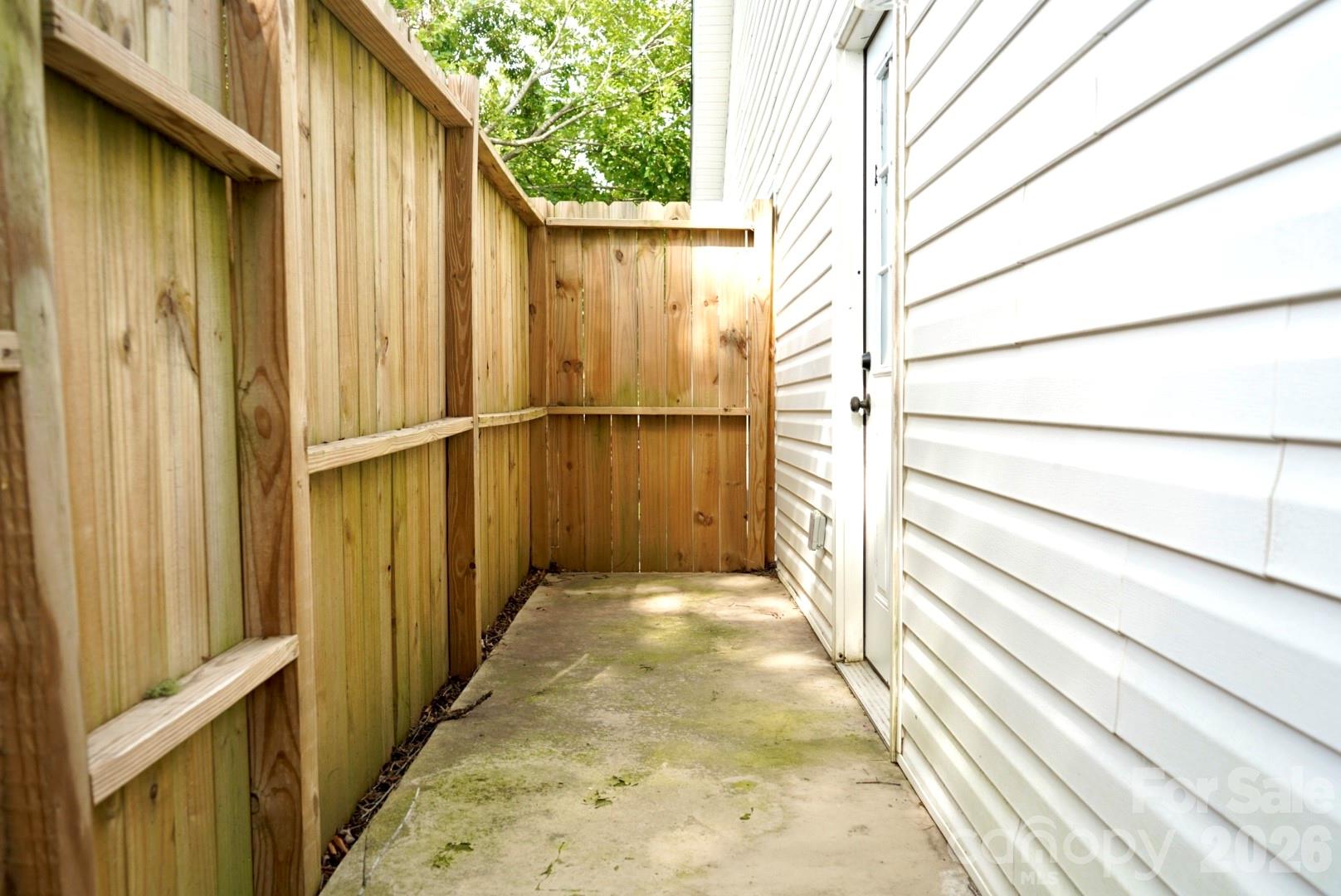 302 Cedar Street Property Photo 20