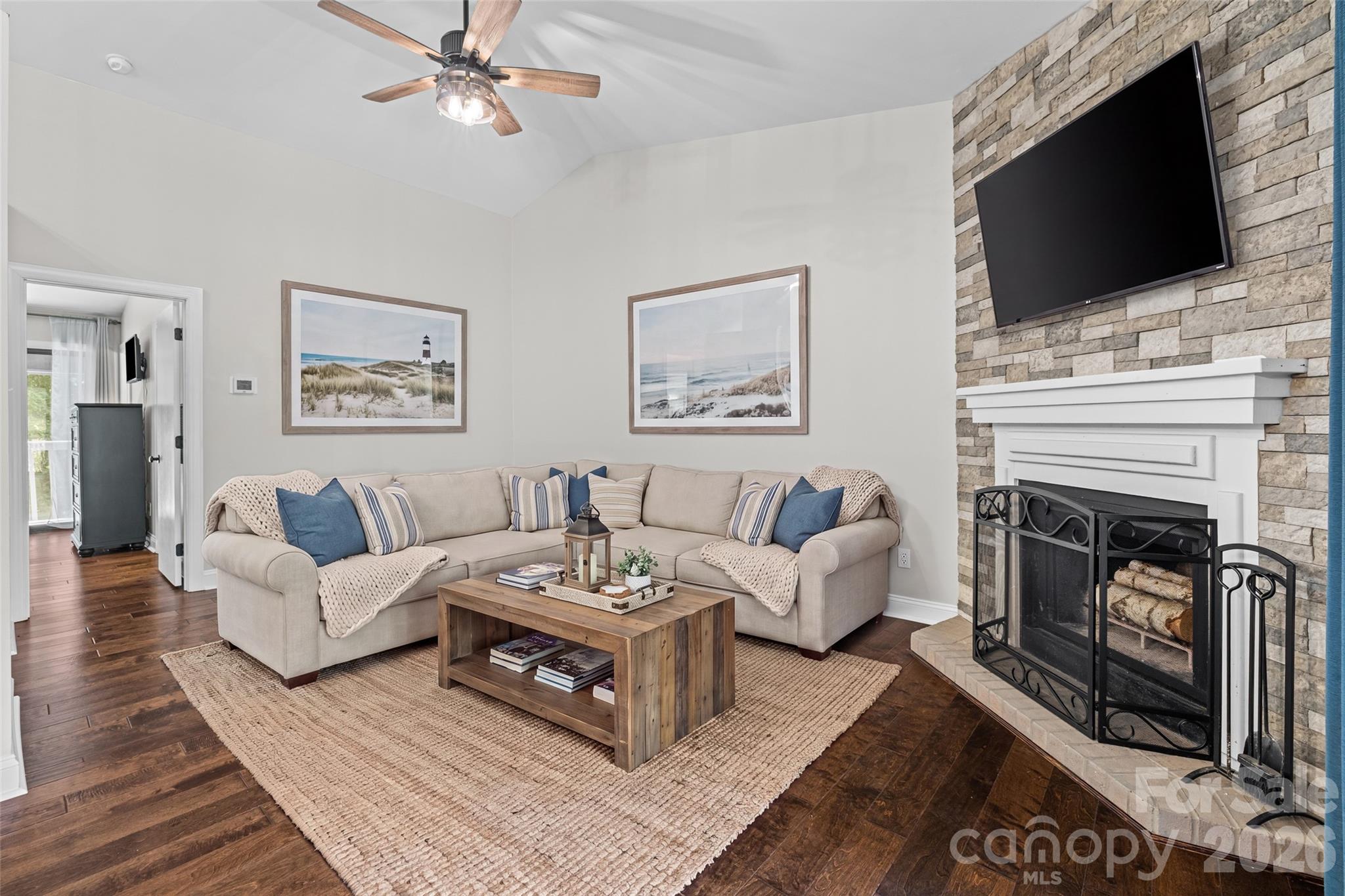 4160 Charlotte Highway F Property Photo 1