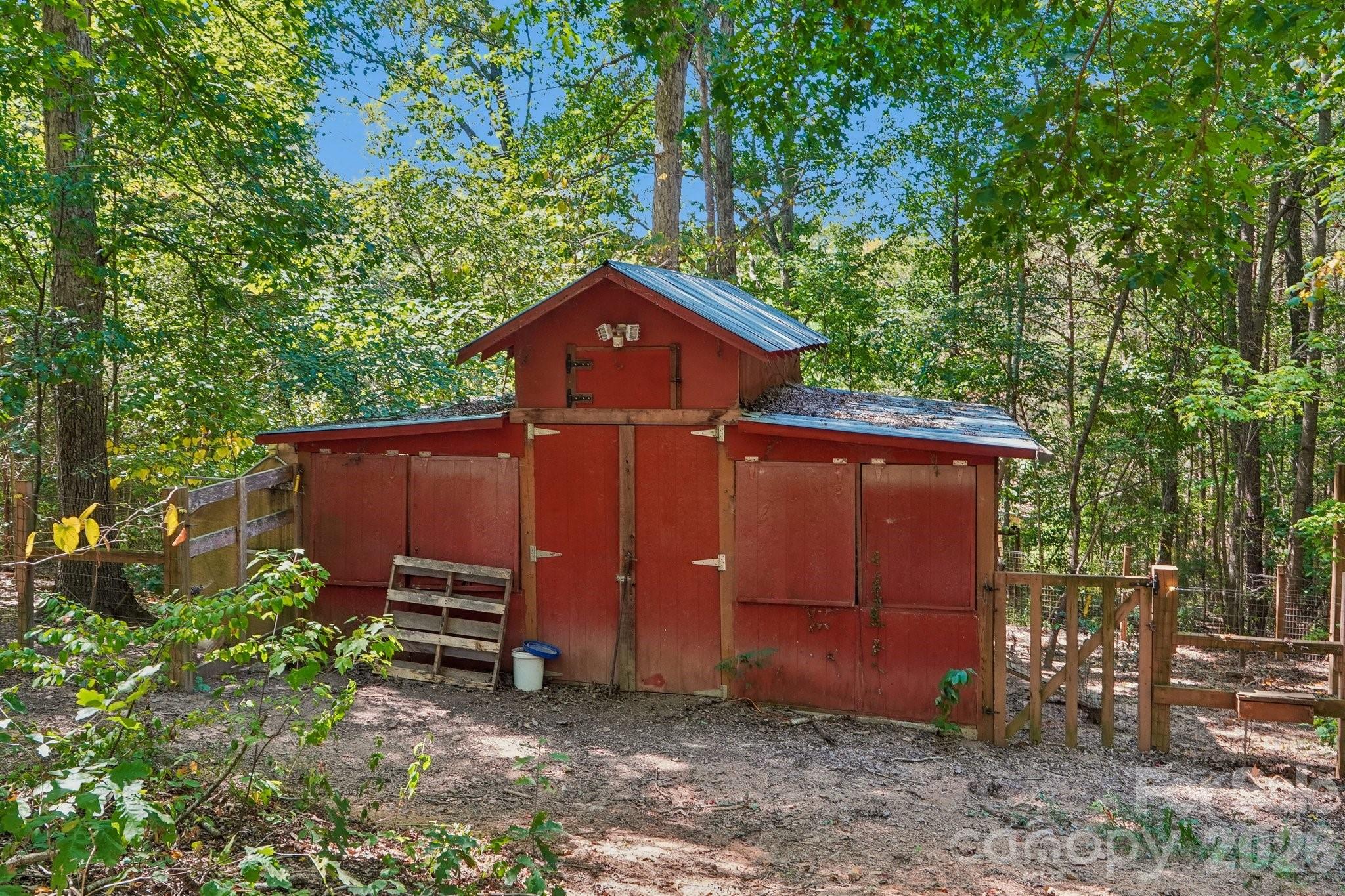2701 Cedar Trail Lane Property Photo 43