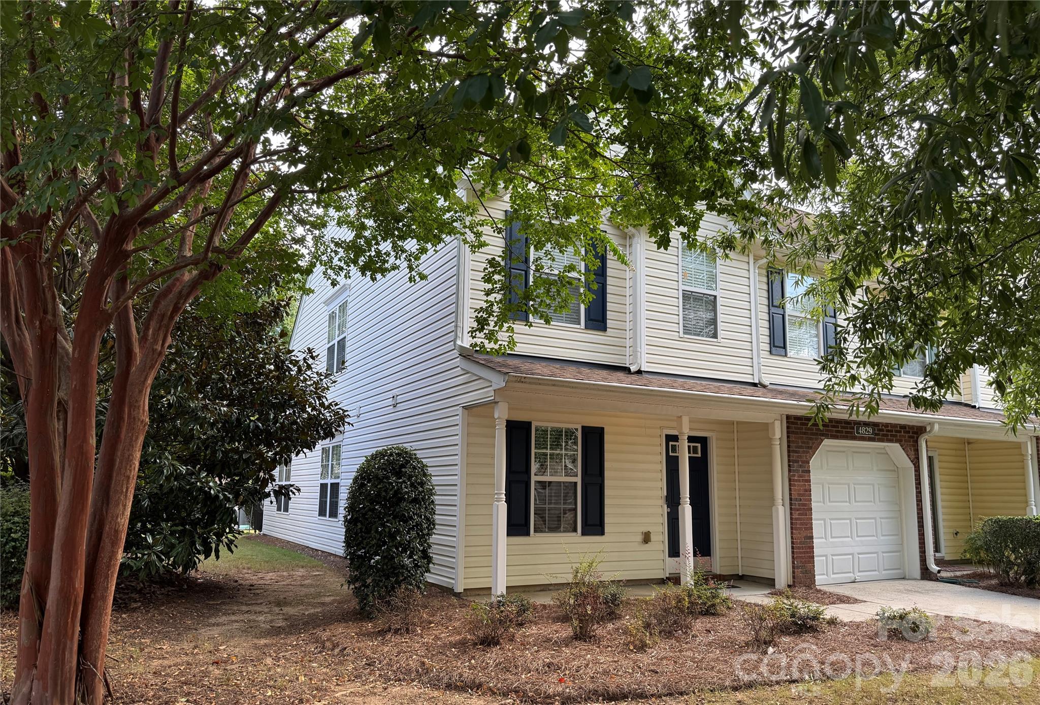4829 Grier Farm Lane Property Photo 1