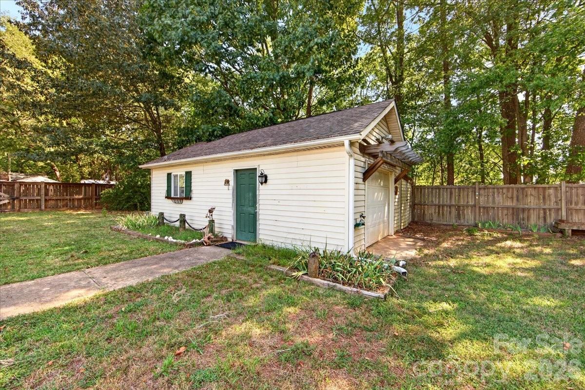1442 Plumcrest Drive Property Photo 25
