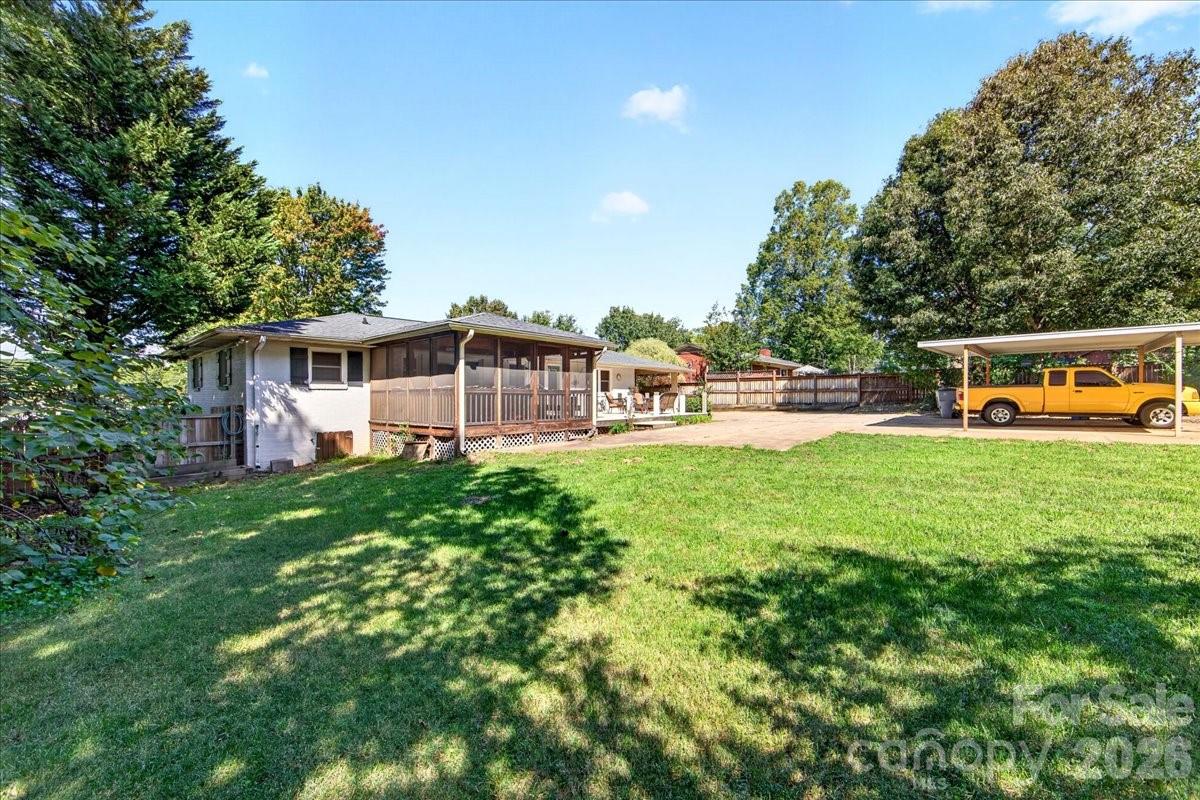 1442 Plumcrest Drive Property Photo 27