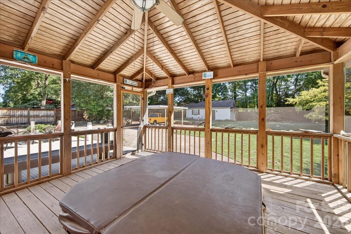 1442 Plumcrest Drive Property Photo 31