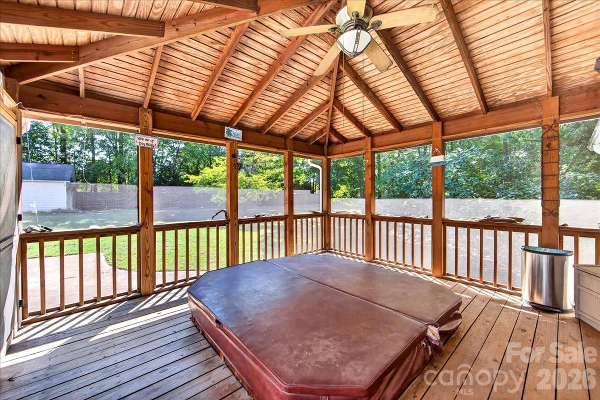 1442 Plumcrest Drive Property Photo 32