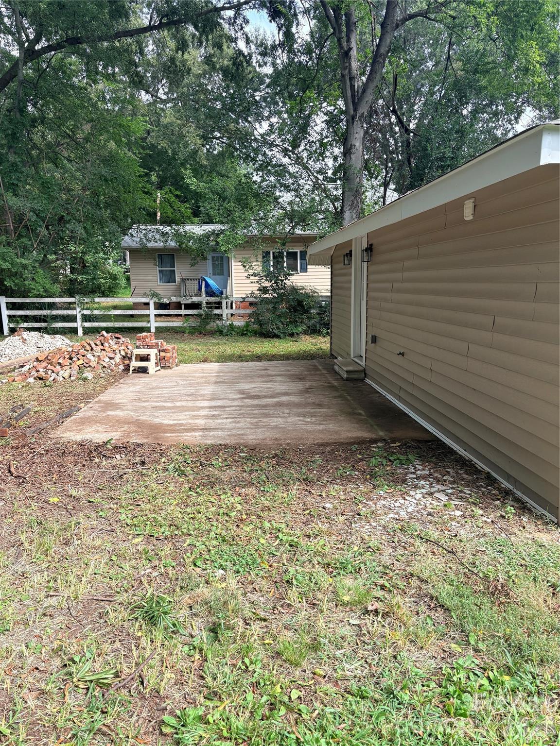 729 Austin Street Property Photo 25