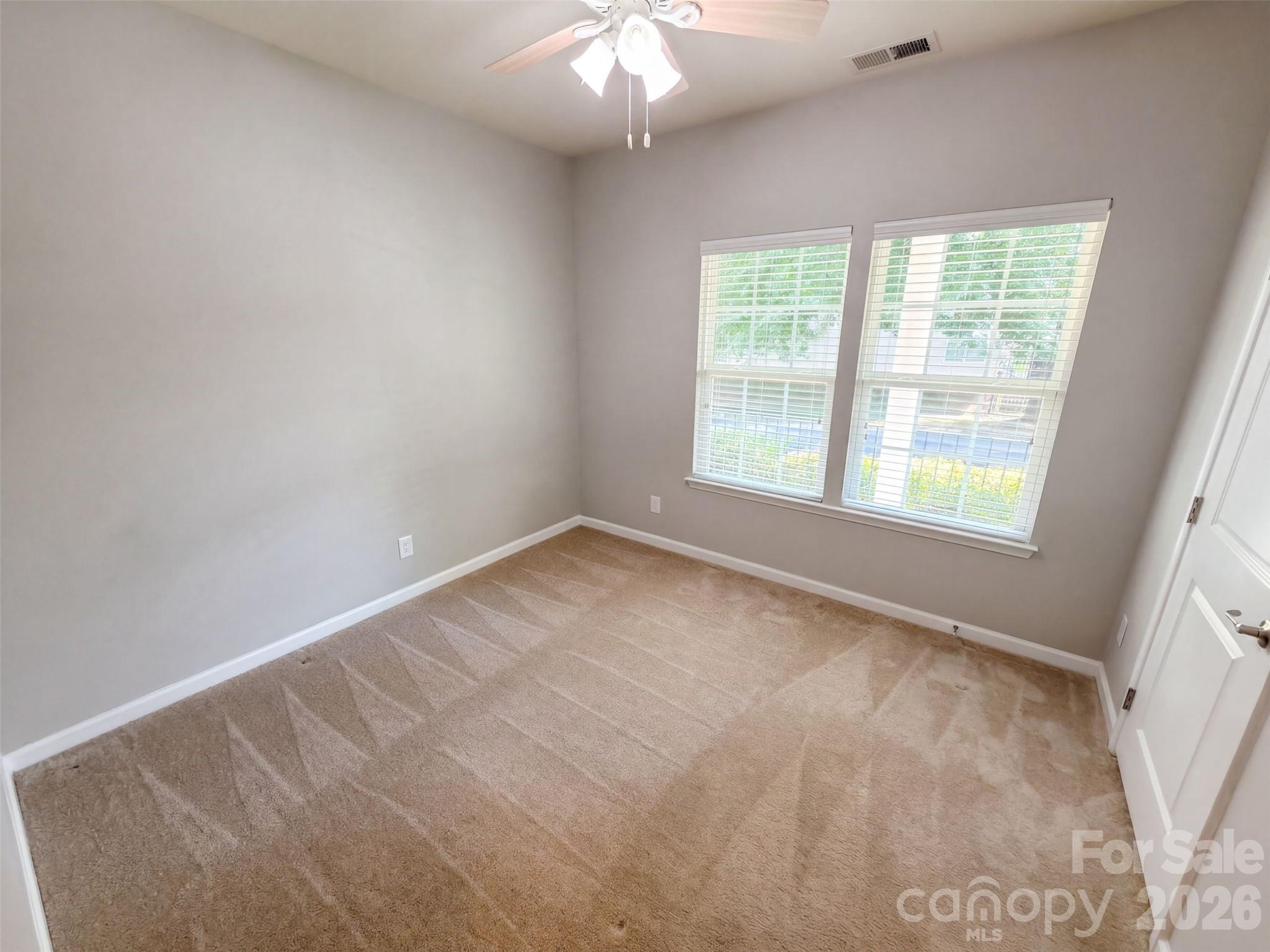 1006 Oakmere Road Property Photo 4