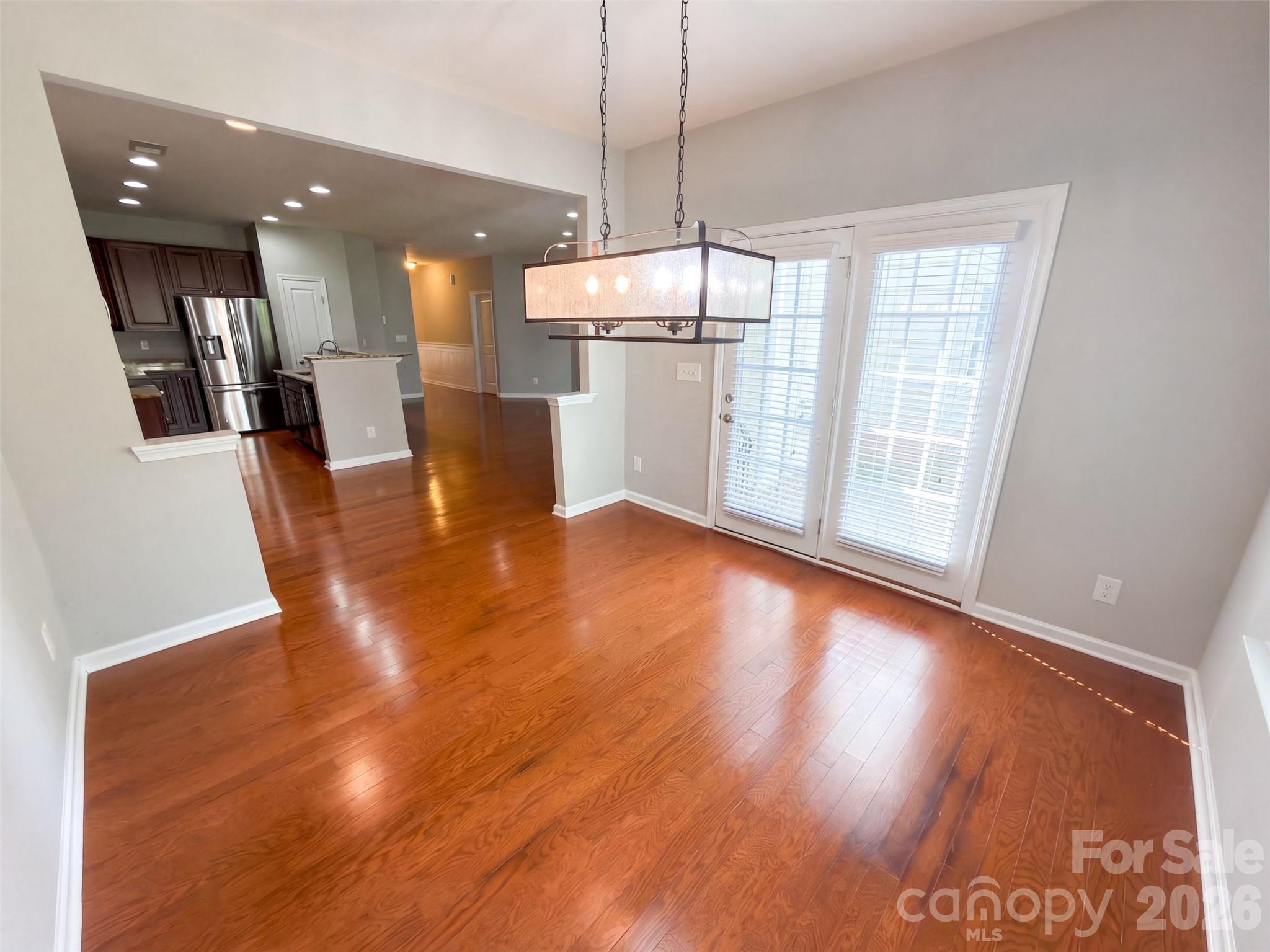 1006 Oakmere Road Property Photo 8