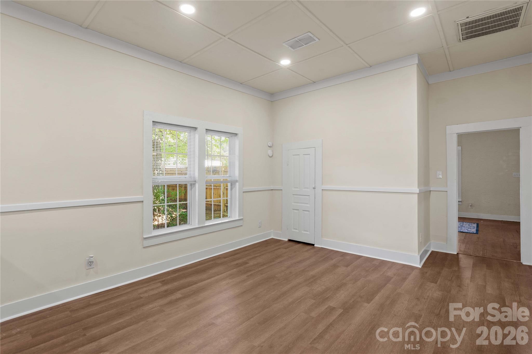 209 E Wilson Avenue Property Photo 13