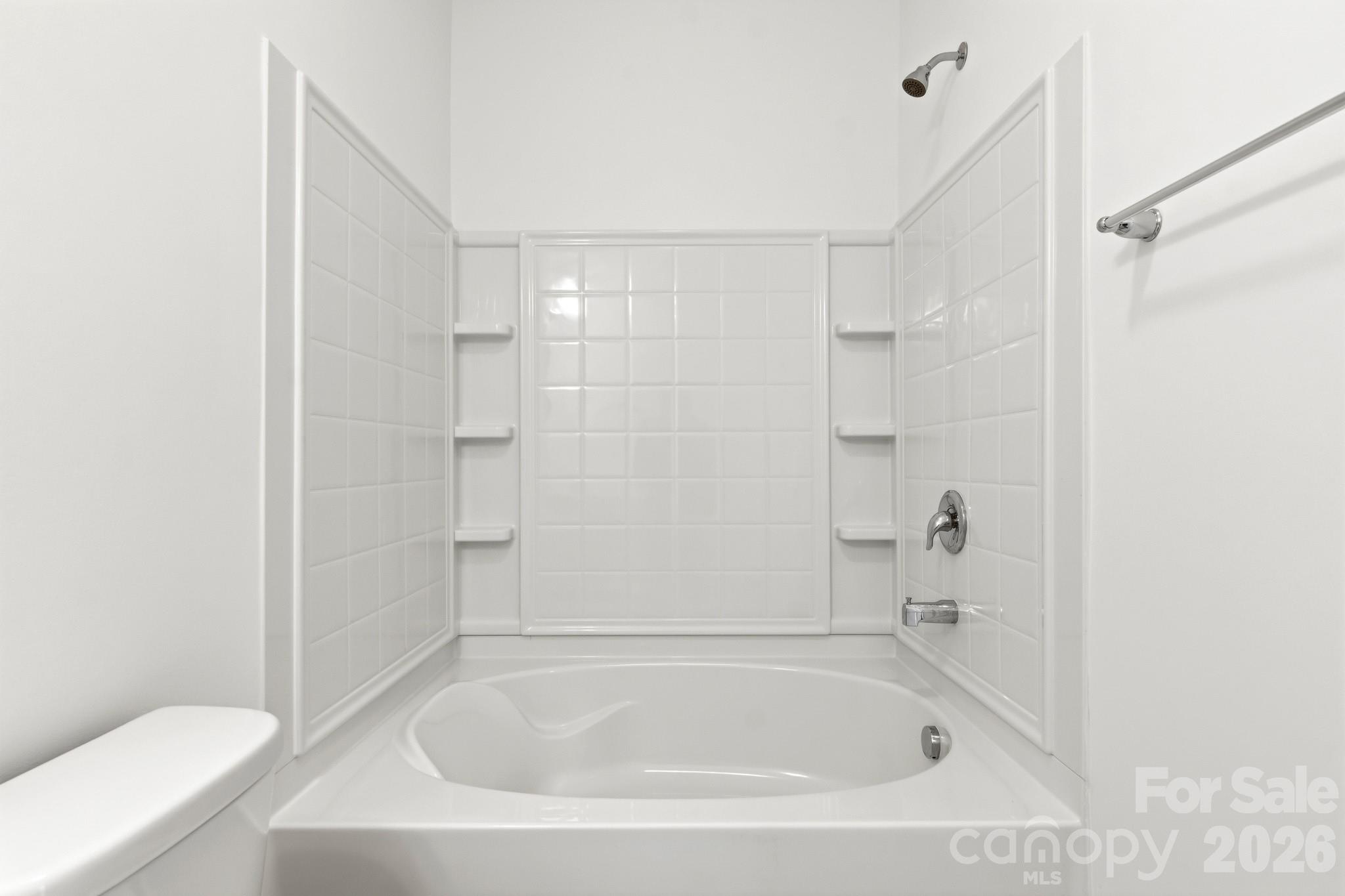 936 Scotch Meadows Loop Property Photo 8