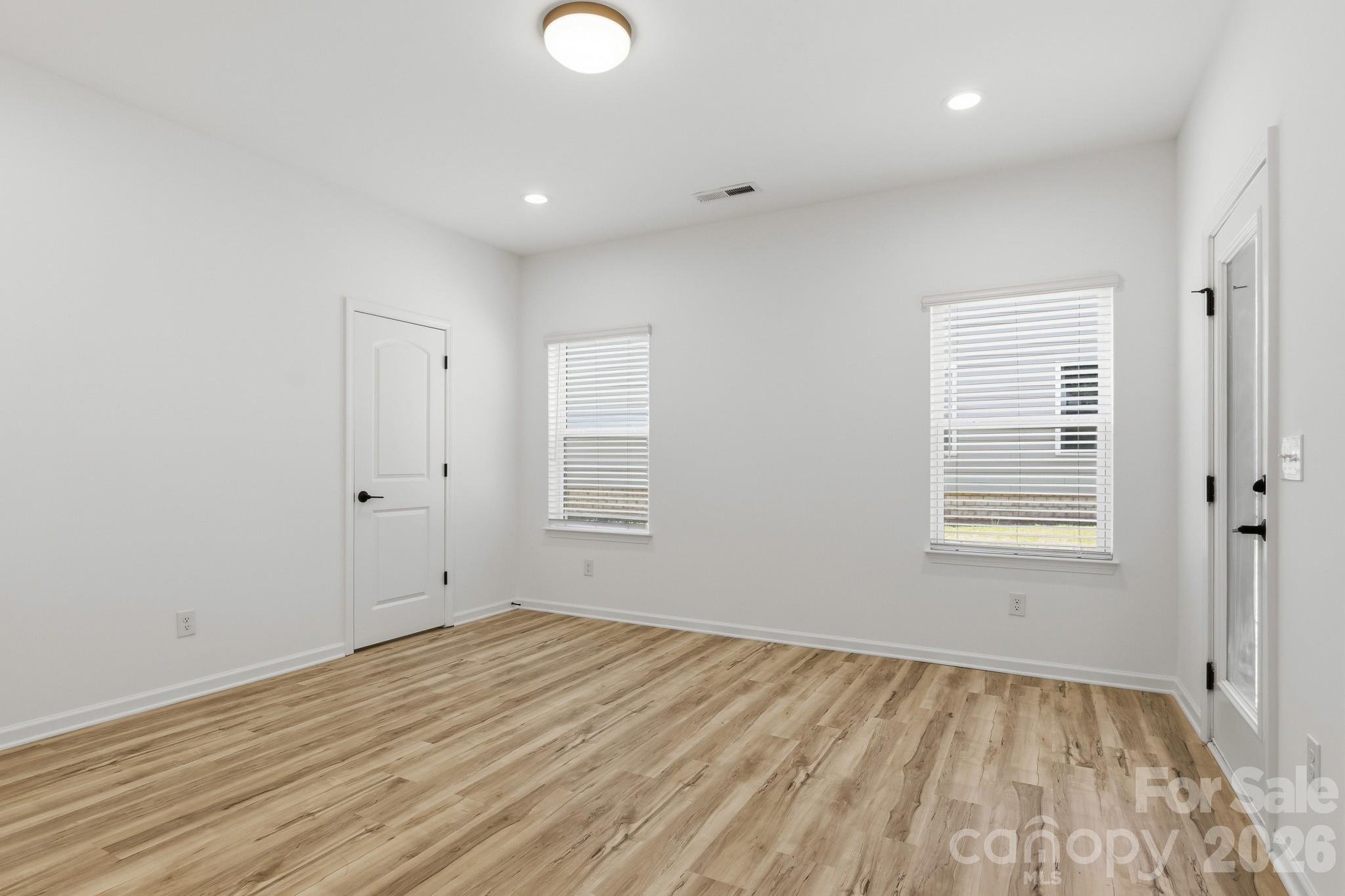 936 Scotch Meadows Loop Property Photo 25