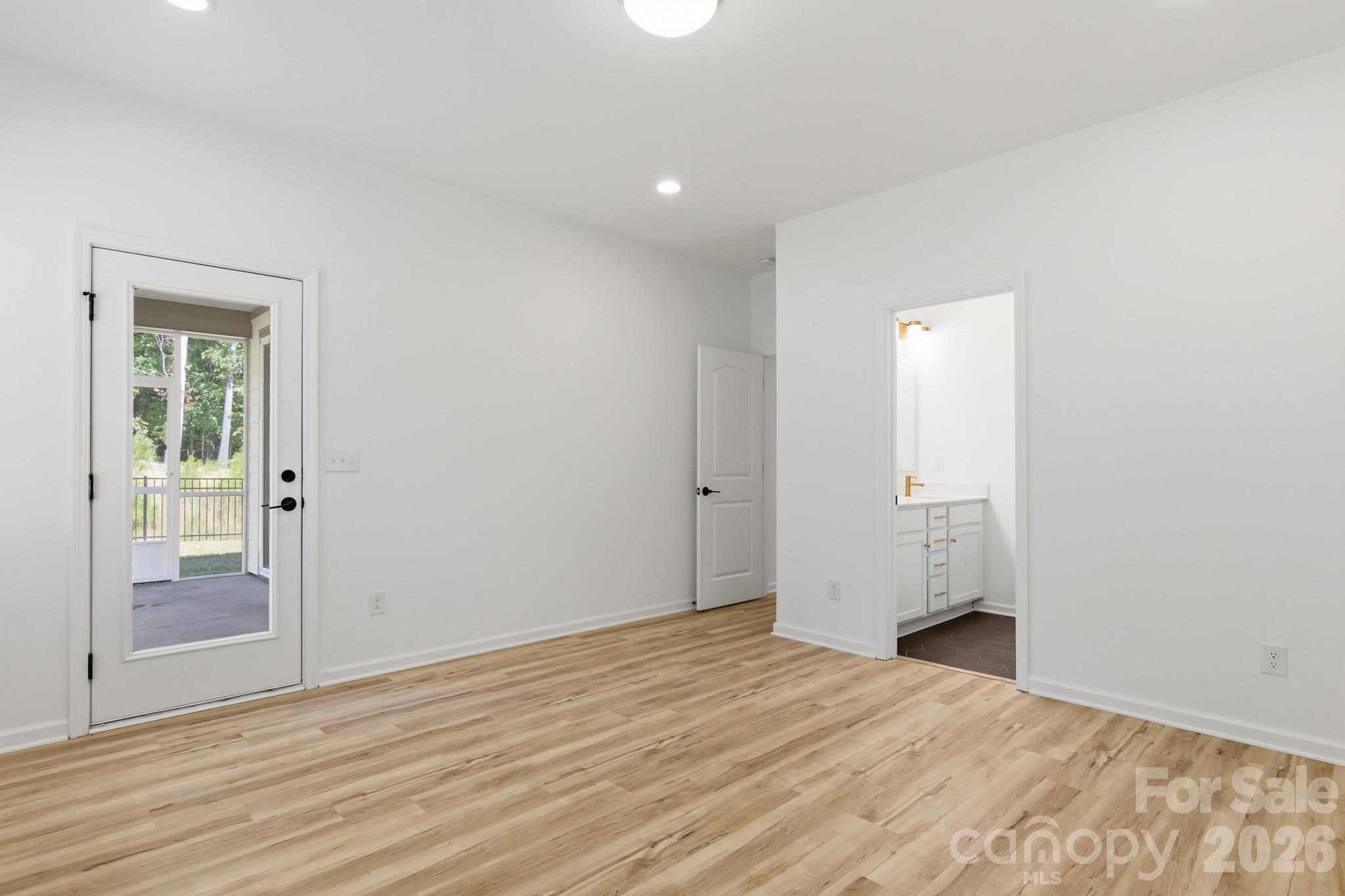 936 Scotch Meadows Loop Property Photo 27